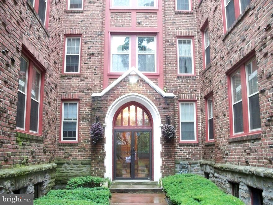 SPECIAL IF RENTED BY 10/31 - NOVEMBER FREE Spacious 2 Bedroom Apartment – Elkins Park Third floor 2 bedroom, 1 bath apartment conveniently located directly across from the Elkins Park train station. Features include wood floors, central air, and the convenience of an elevator building. Common laundry facilities available for residents. Available mid-October. Tenants pay all utilities. No pets. No smoking. Don’t miss this opportunity to live in a prime location with easy access to transportation, shopping, and dining.