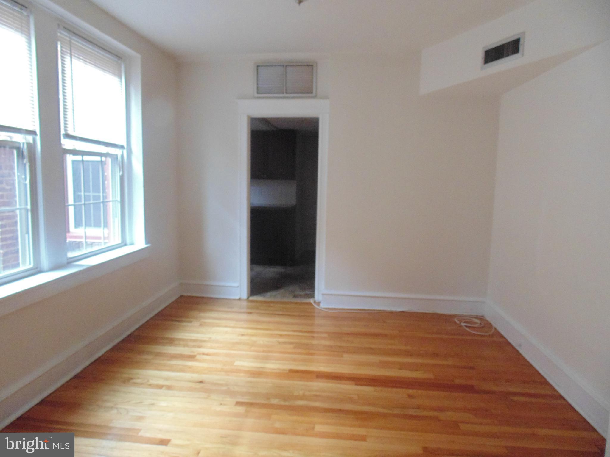 ELKINS PARK - Residential Lease
