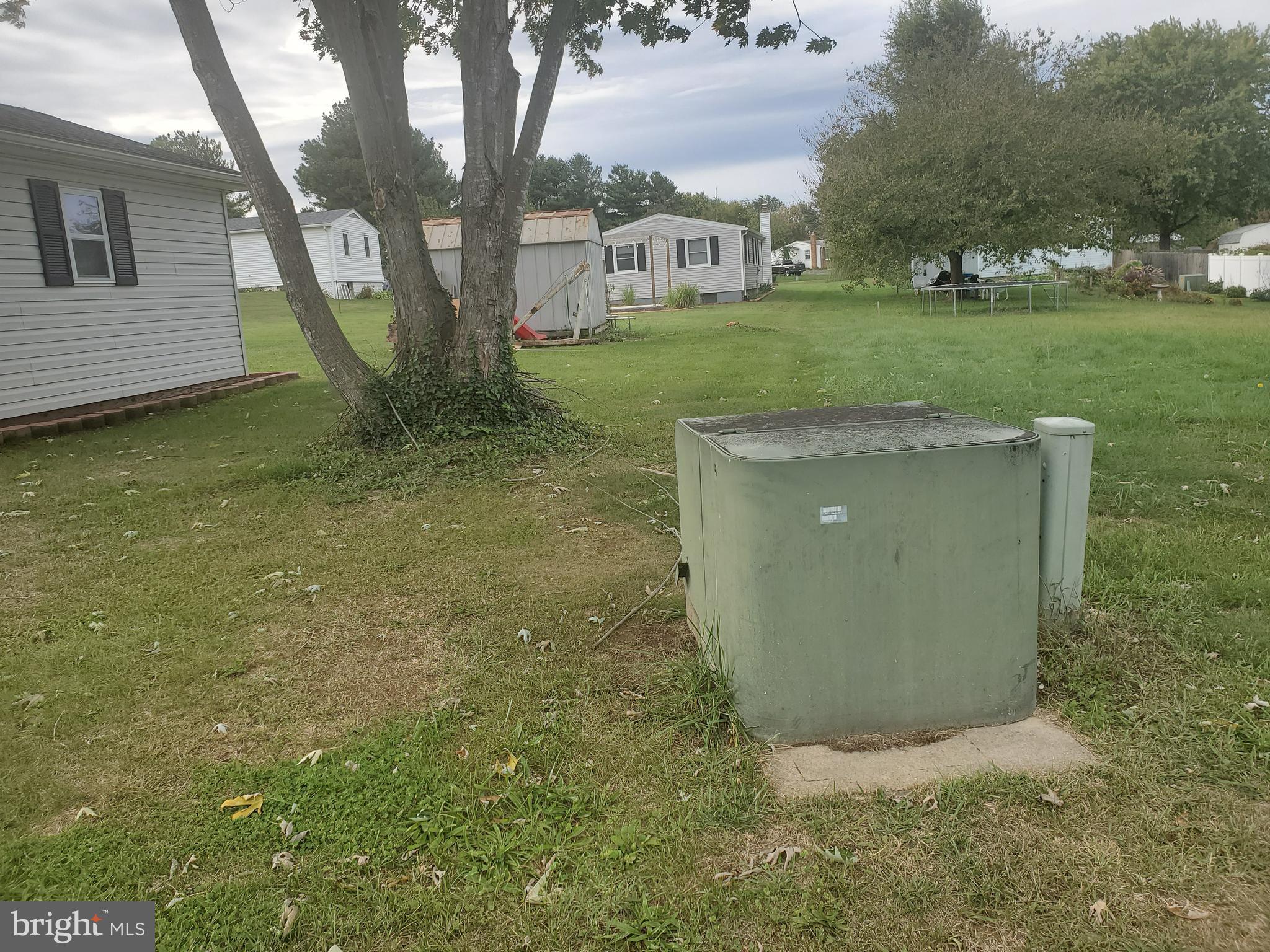 DUTCH LANE - Residential