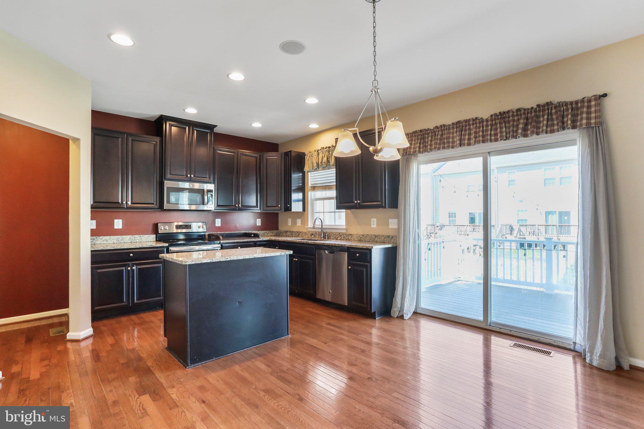 POTOMAC STATION - Residential Lease