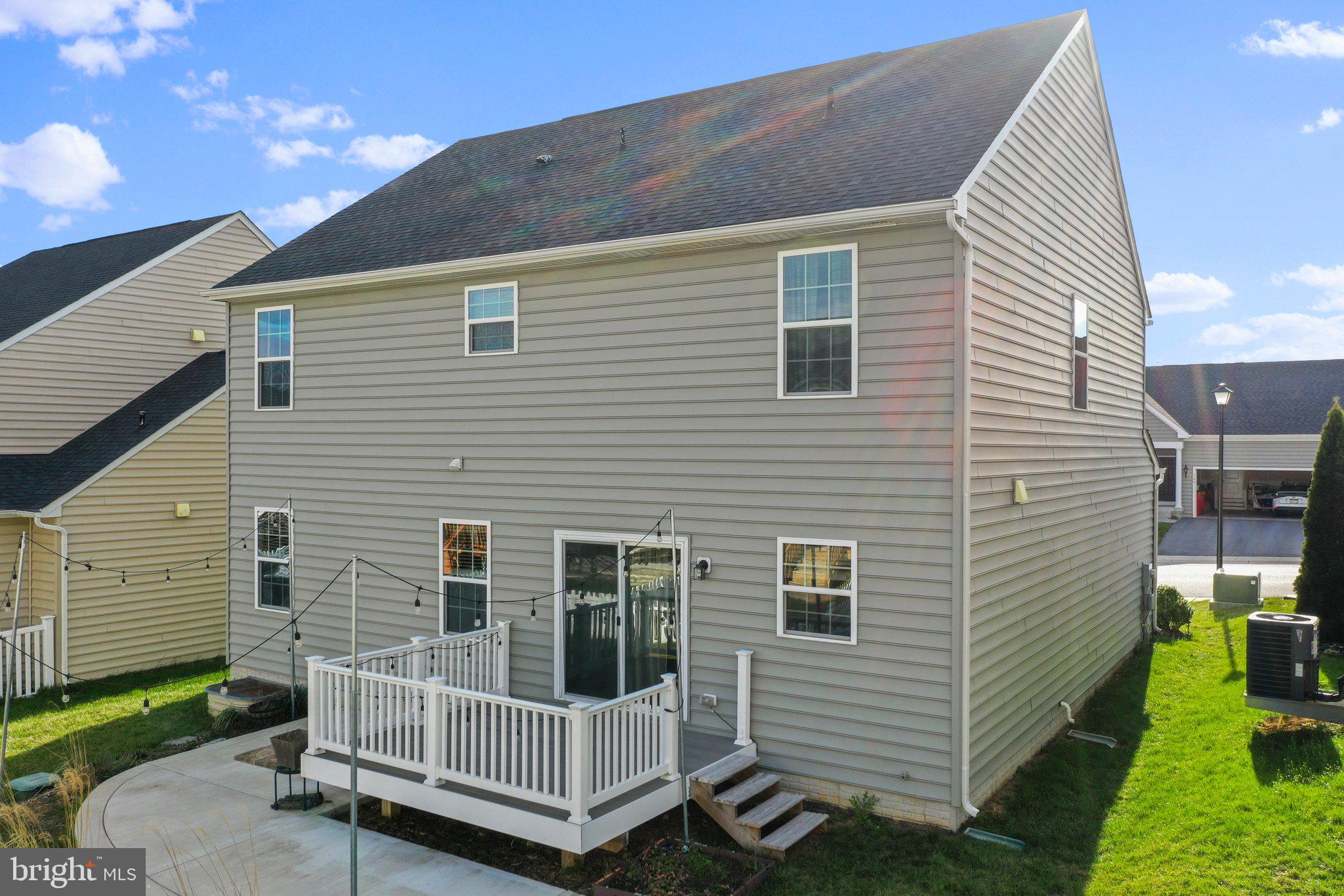 POTOMAC STATION - Residential Lease