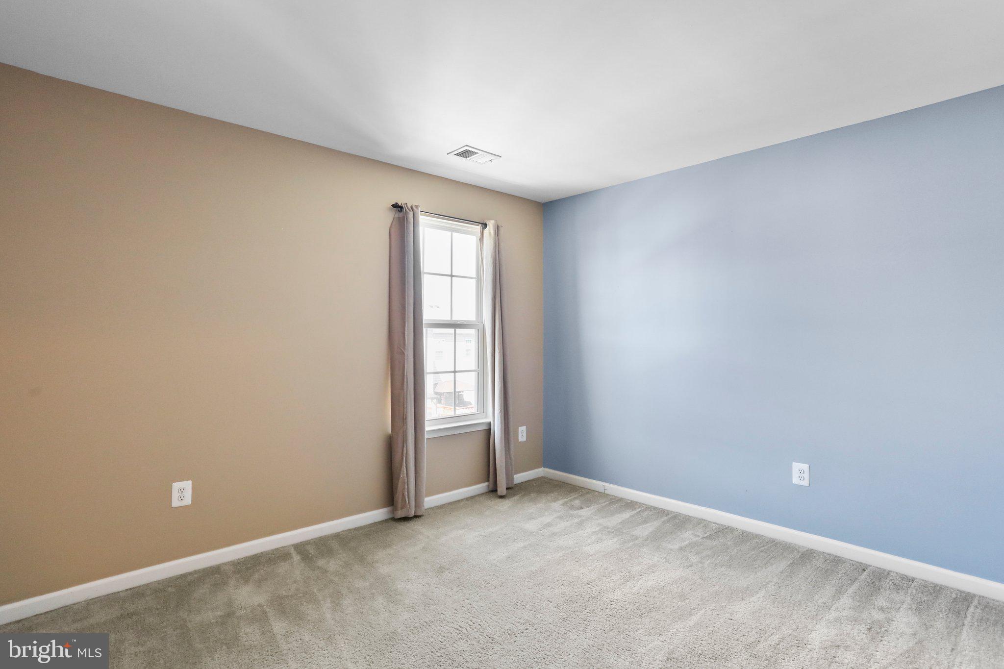 POTOMAC STATION - Residential Lease