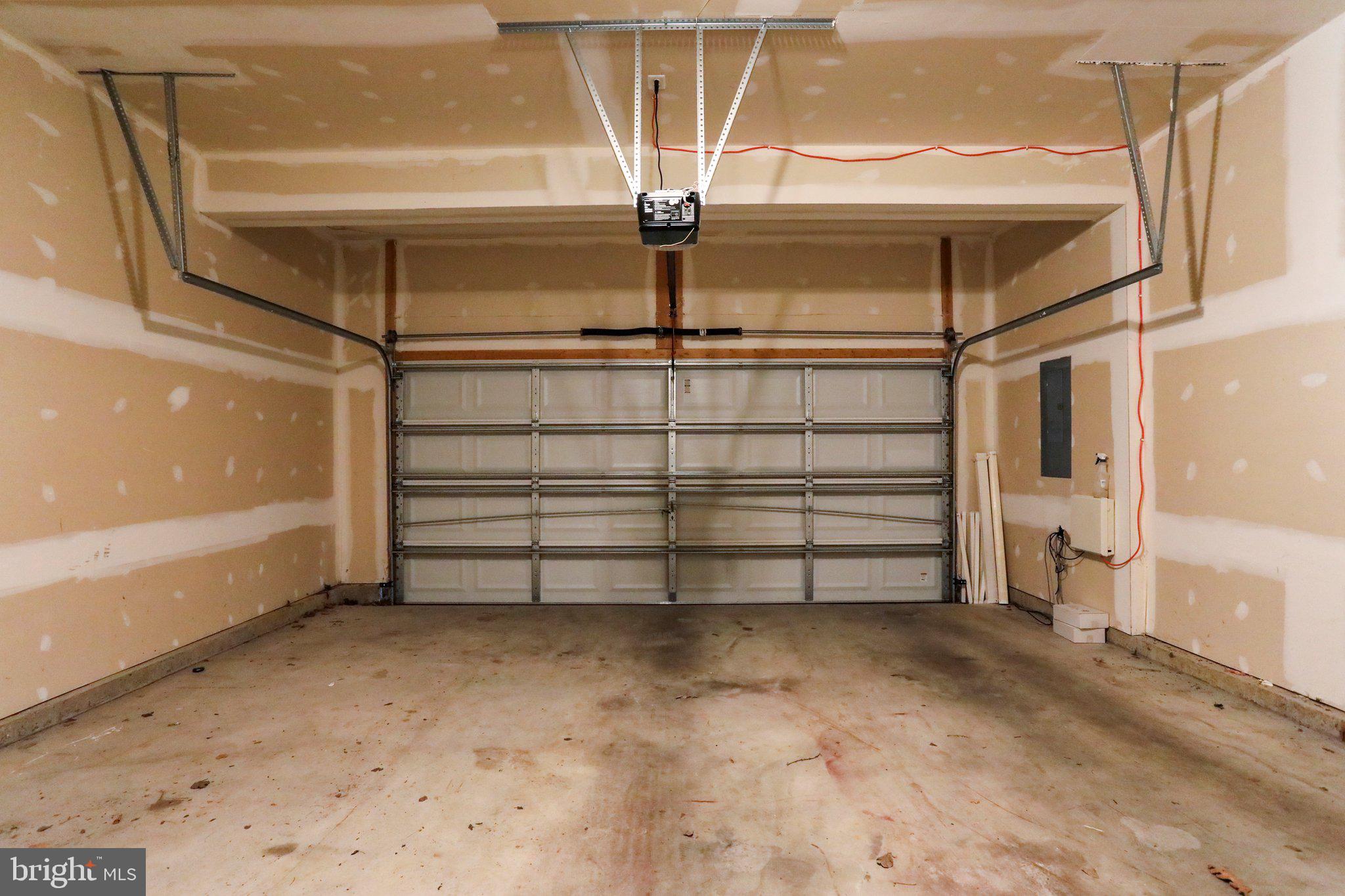 POTOMAC STATION - Residential Lease