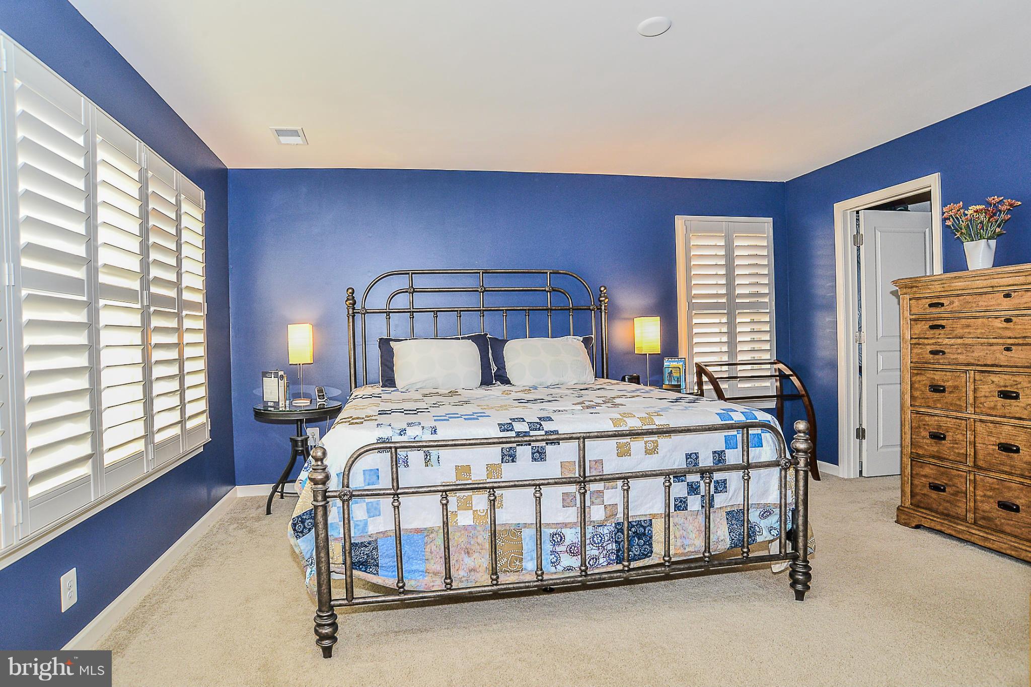 SHIRLINGTON CREST - Residential