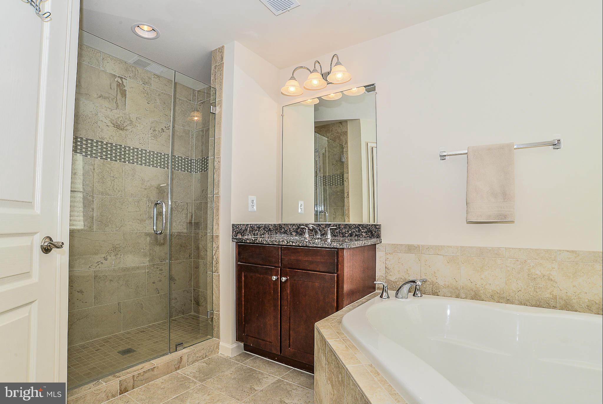 SHIRLINGTON CREST - Residential