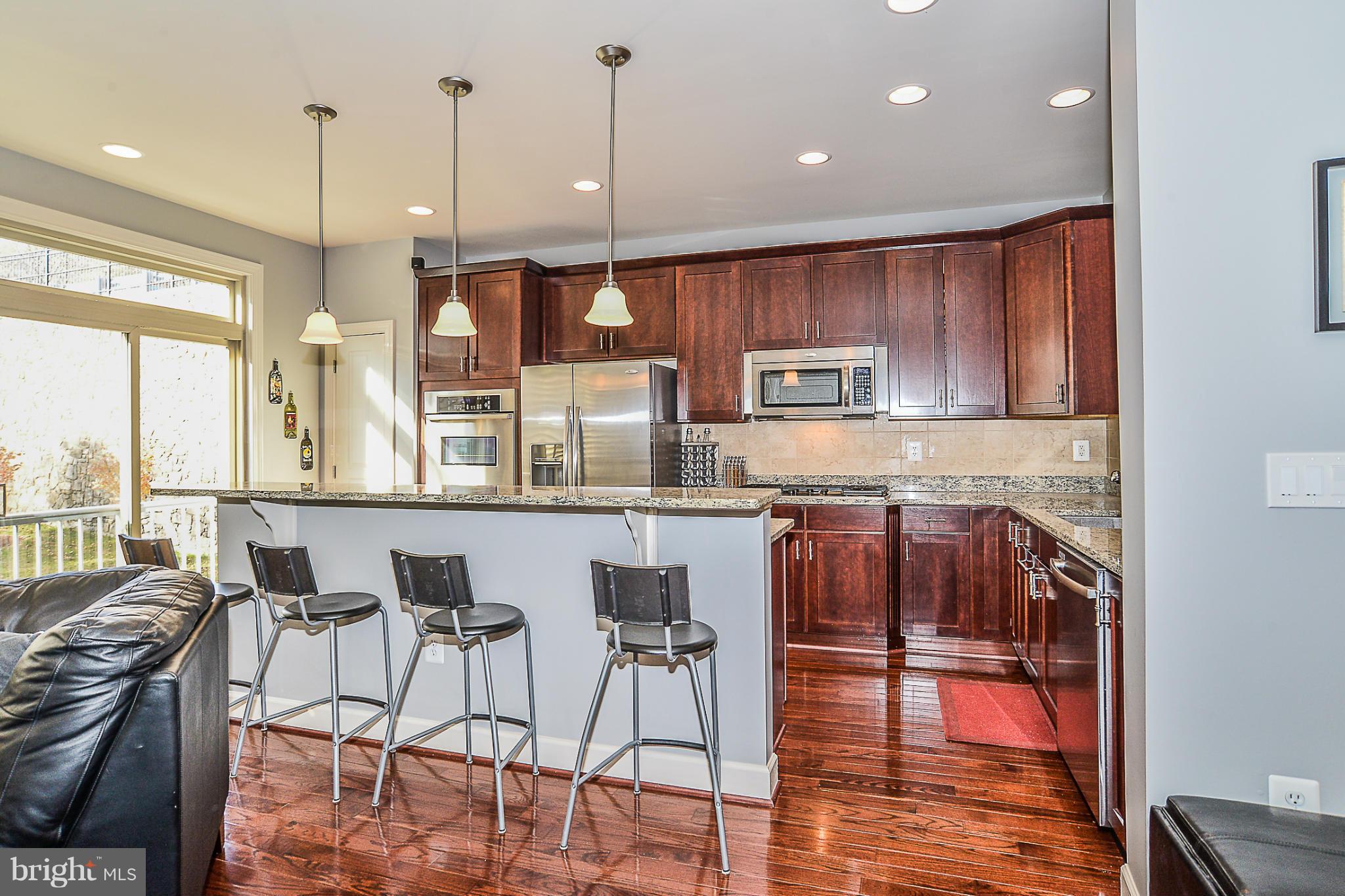 SHIRLINGTON CREST - Residential