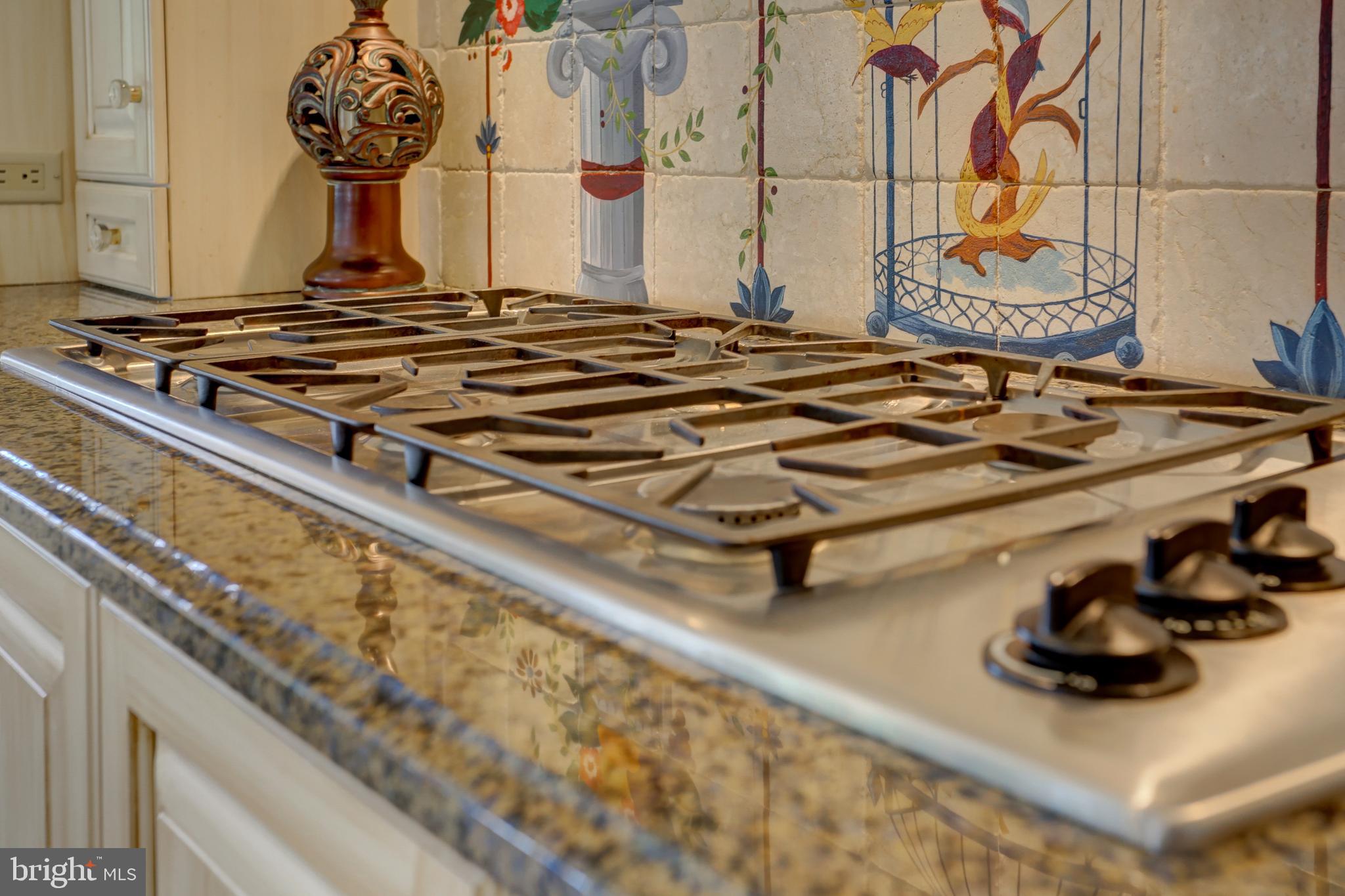 STONEHENGE - Residential