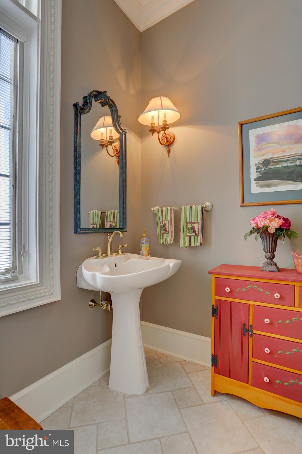 STONEHENGE - Residential