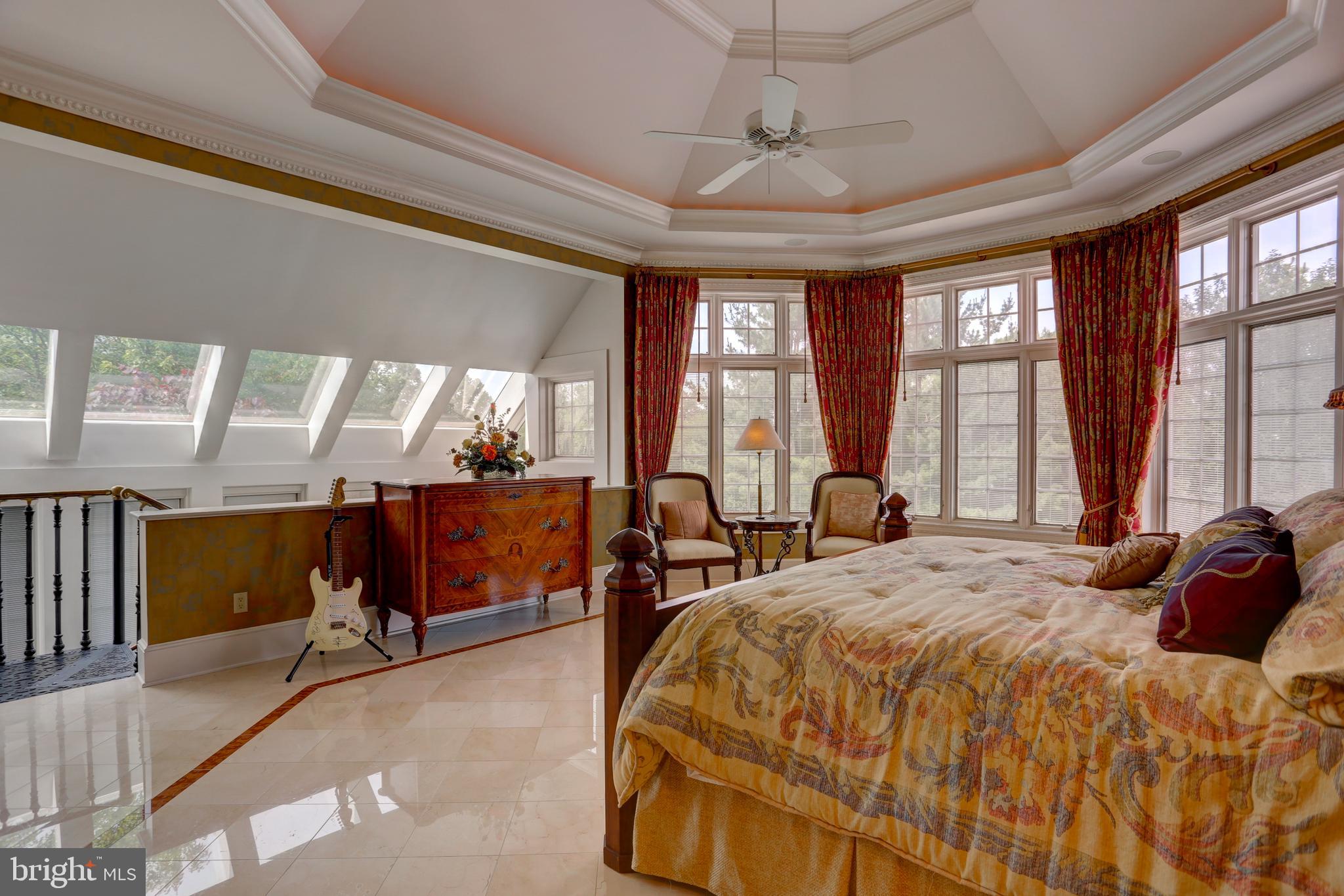 STONEHENGE - Residential