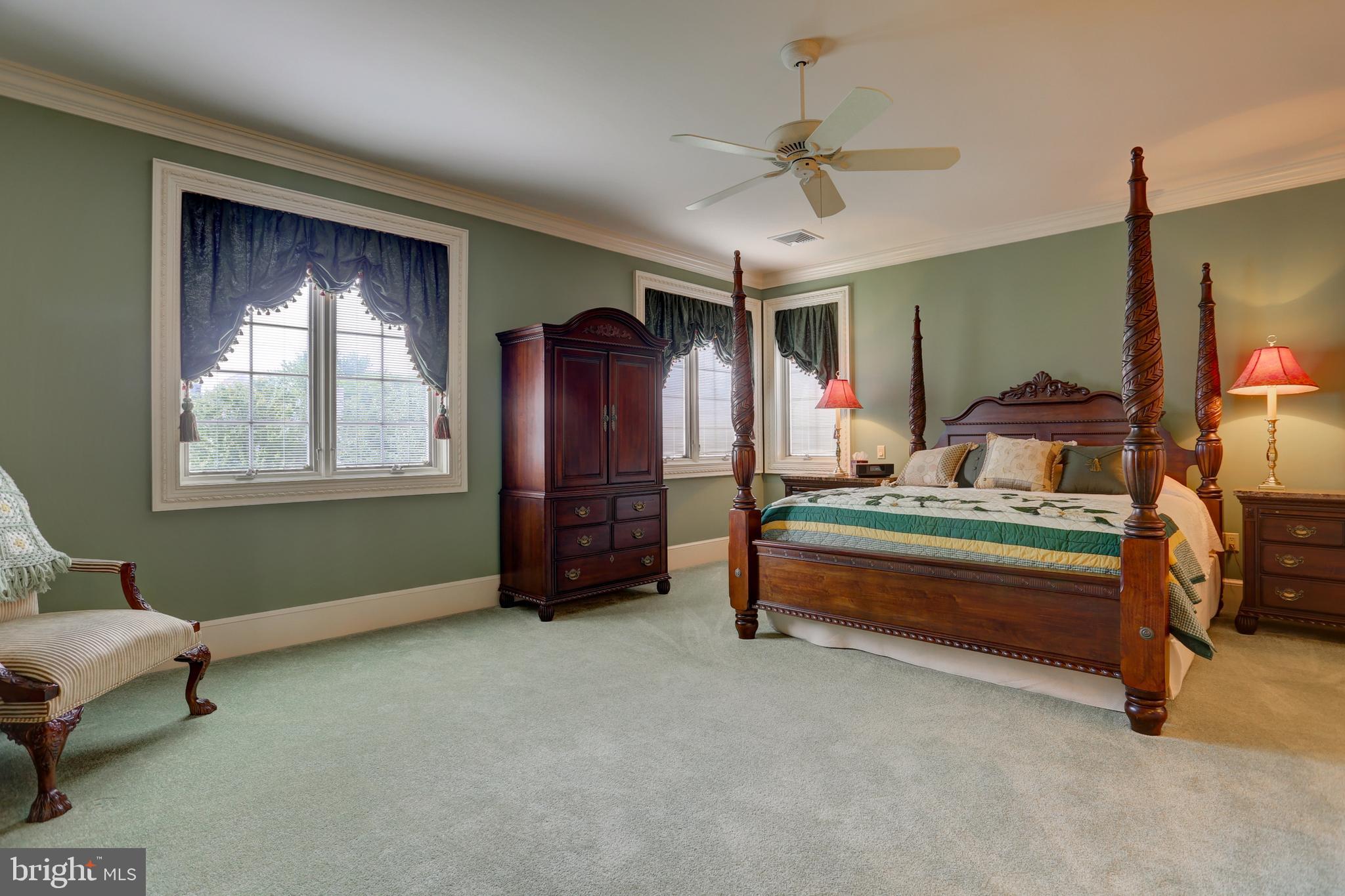 STONEHENGE - Residential