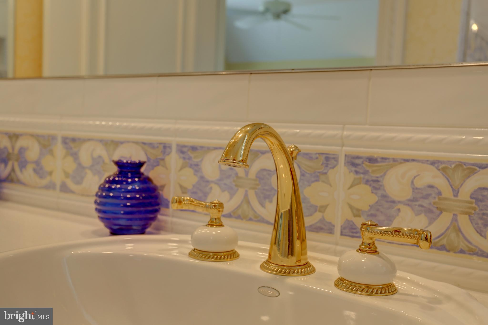 STONEHENGE - Residential