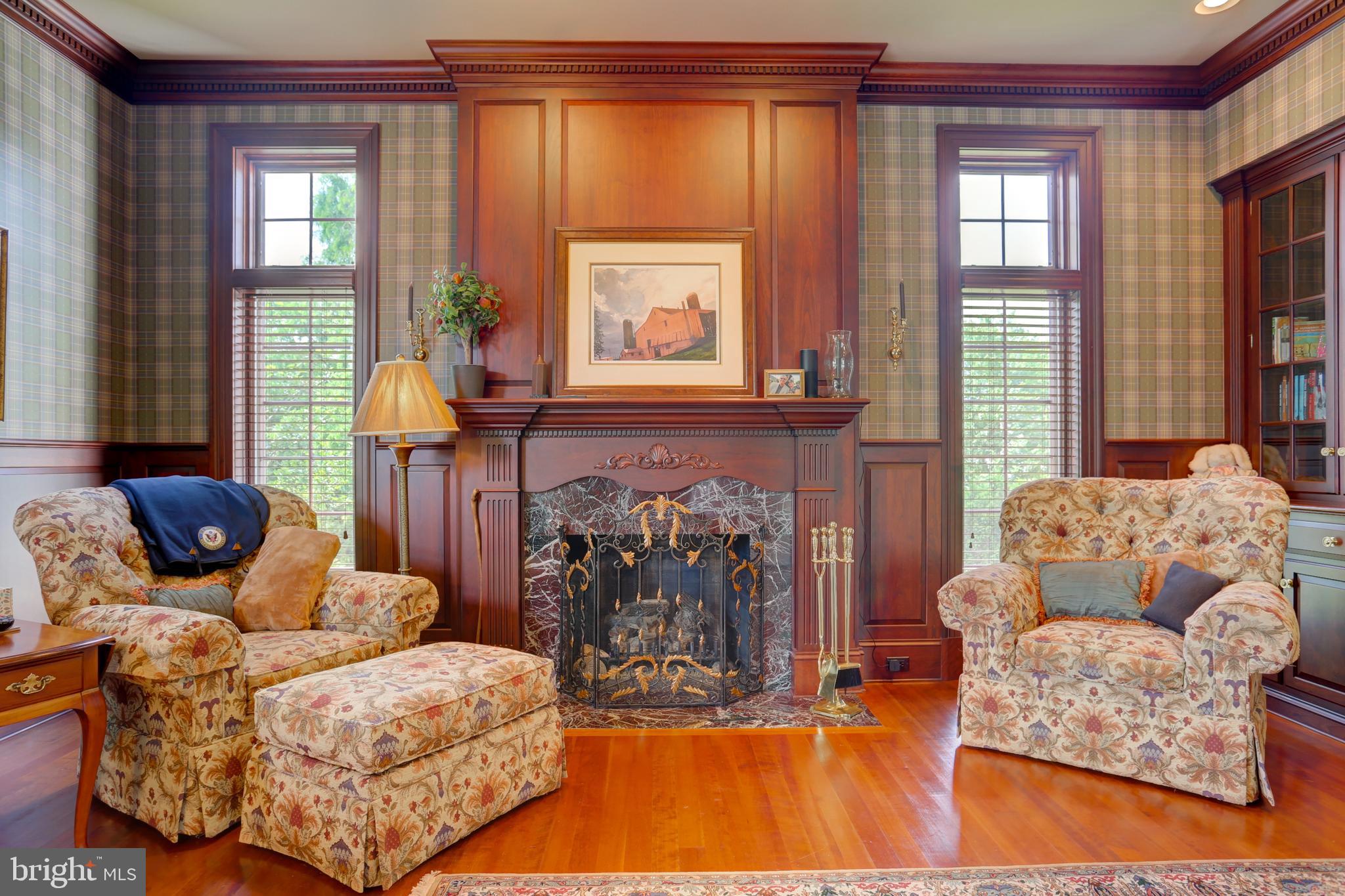 STONEHENGE - Residential