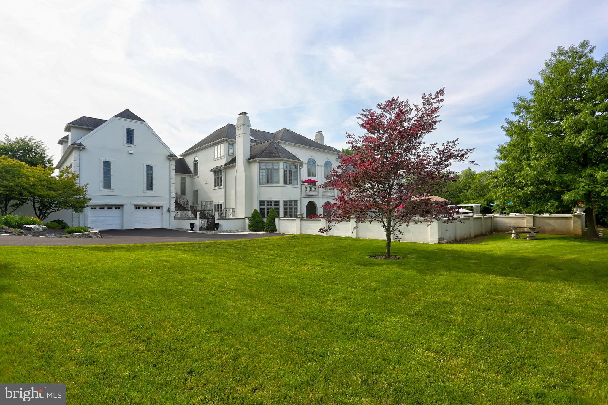 STONEHENGE - Residential