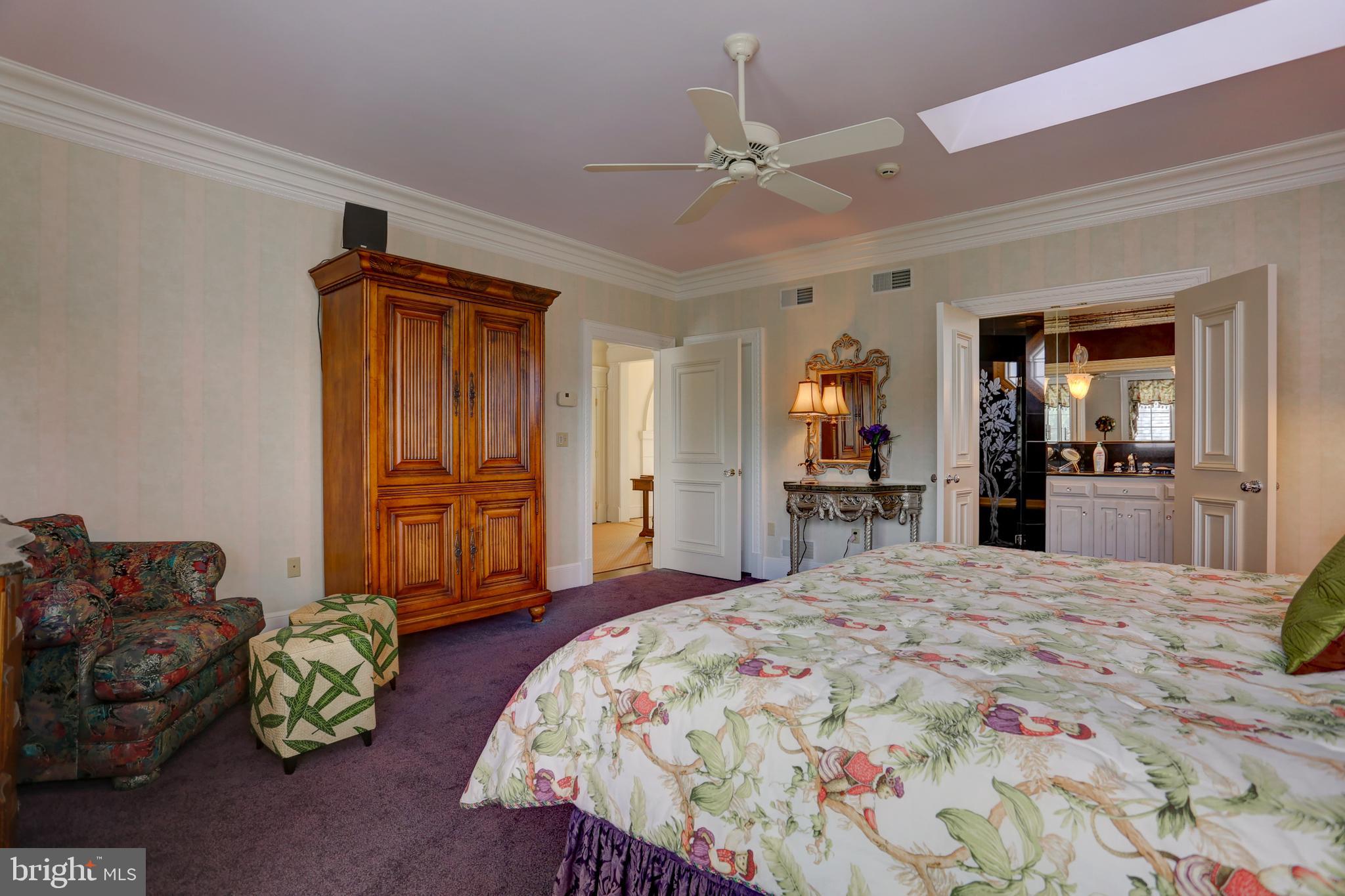 STONEHENGE - Residential