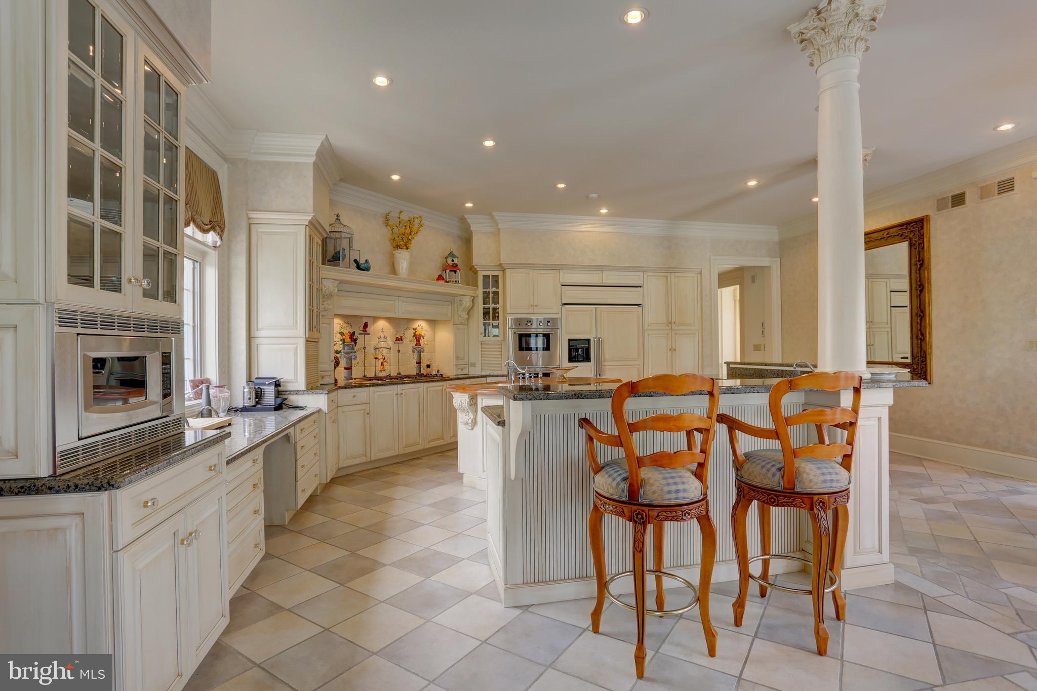 STONEHENGE - Residential