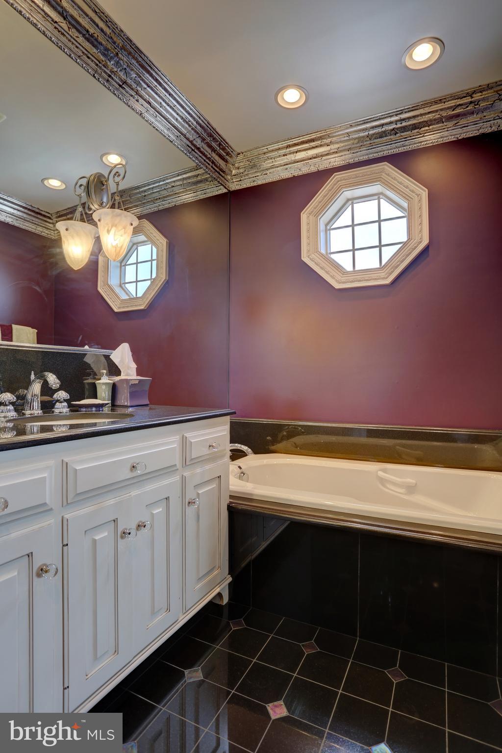 STONEHENGE - Residential