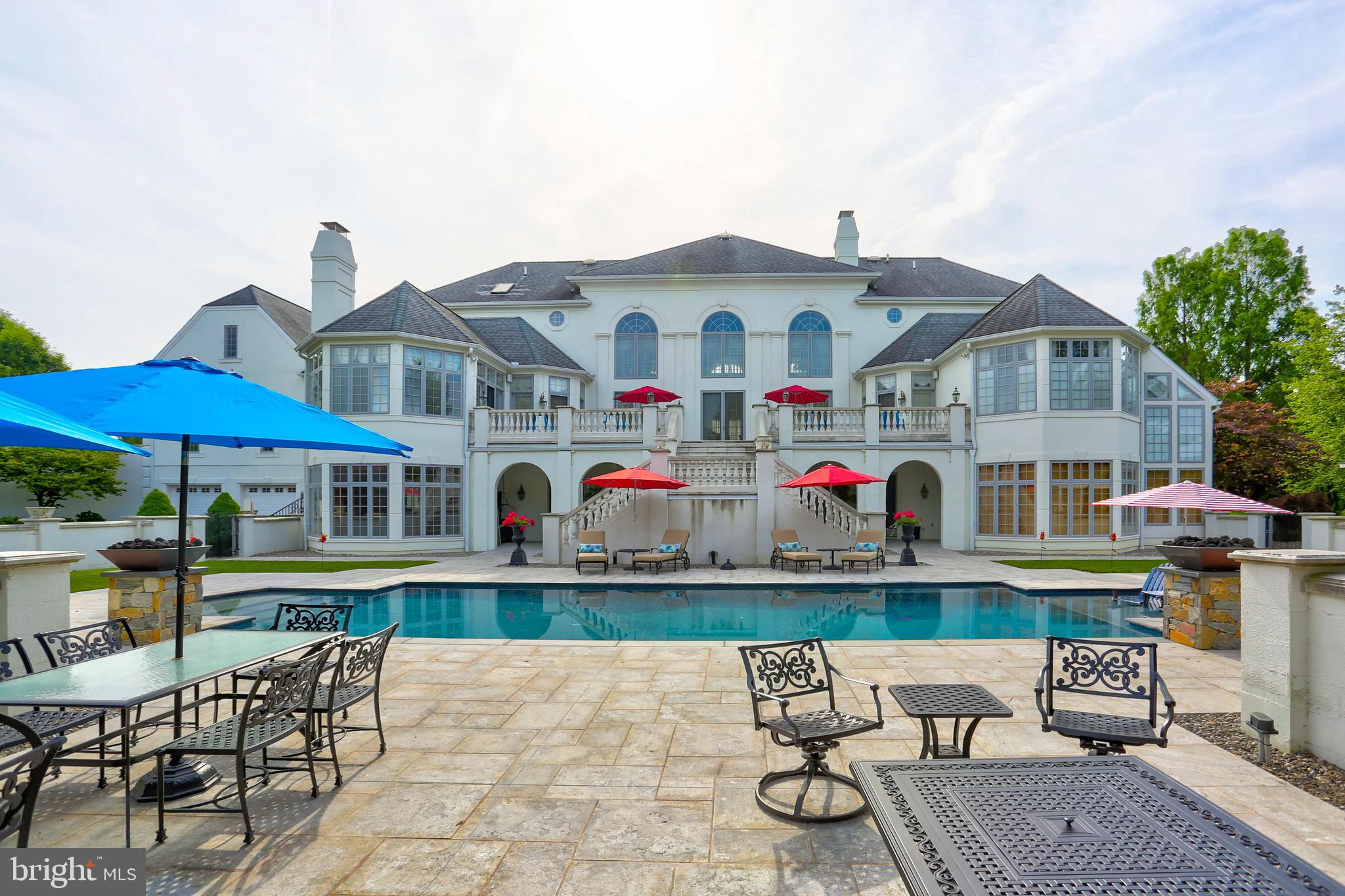 STONEHENGE - Residential