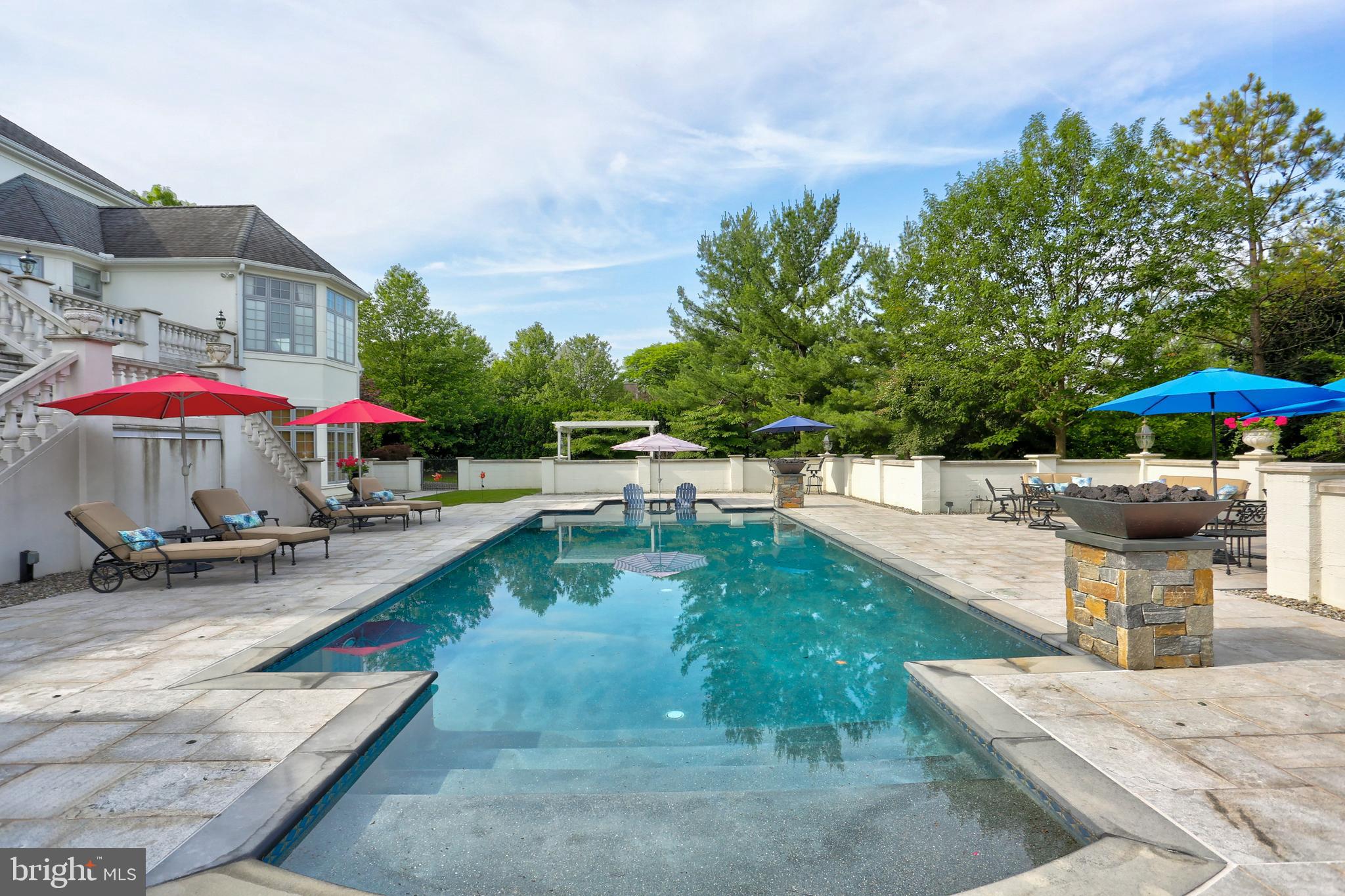 STONEHENGE - Residential