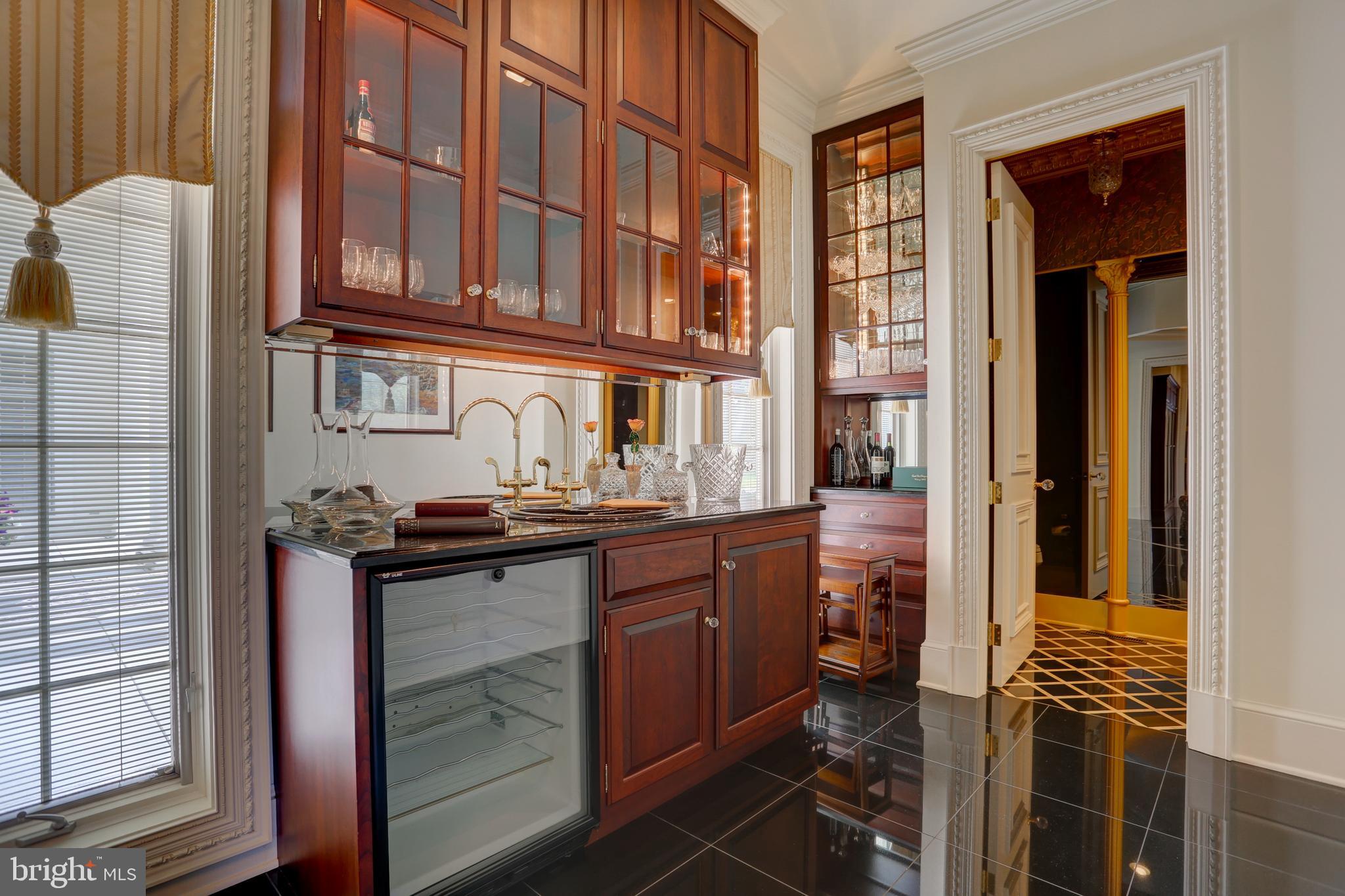 STONEHENGE - Residential