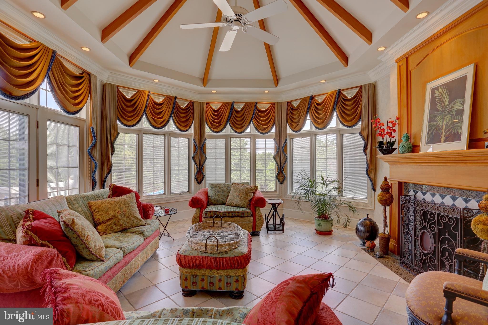 STONEHENGE - Residential