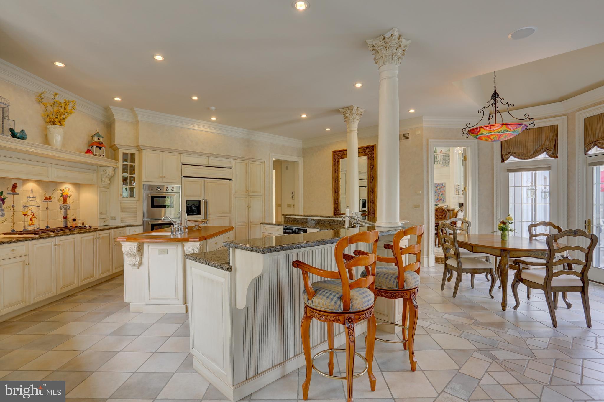 STONEHENGE - Residential