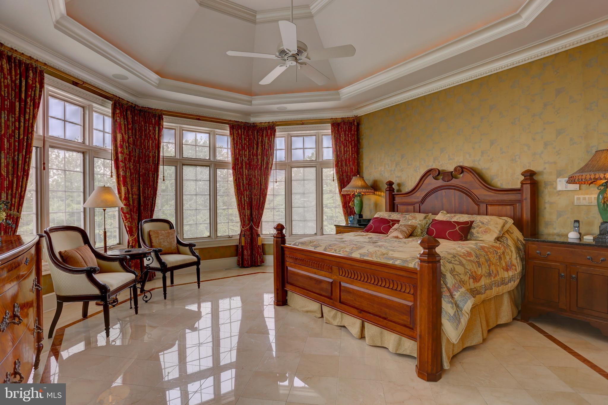 STONEHENGE - Residential