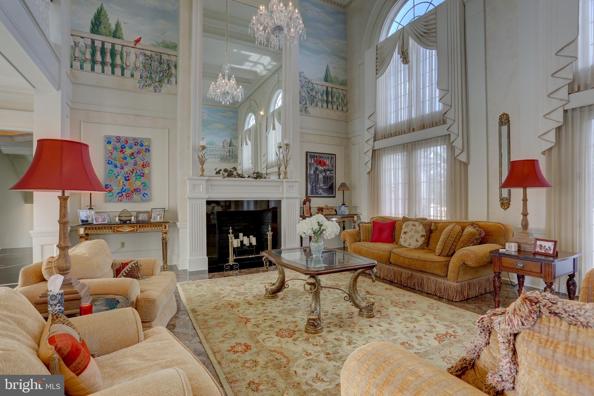 STONEHENGE - Residential