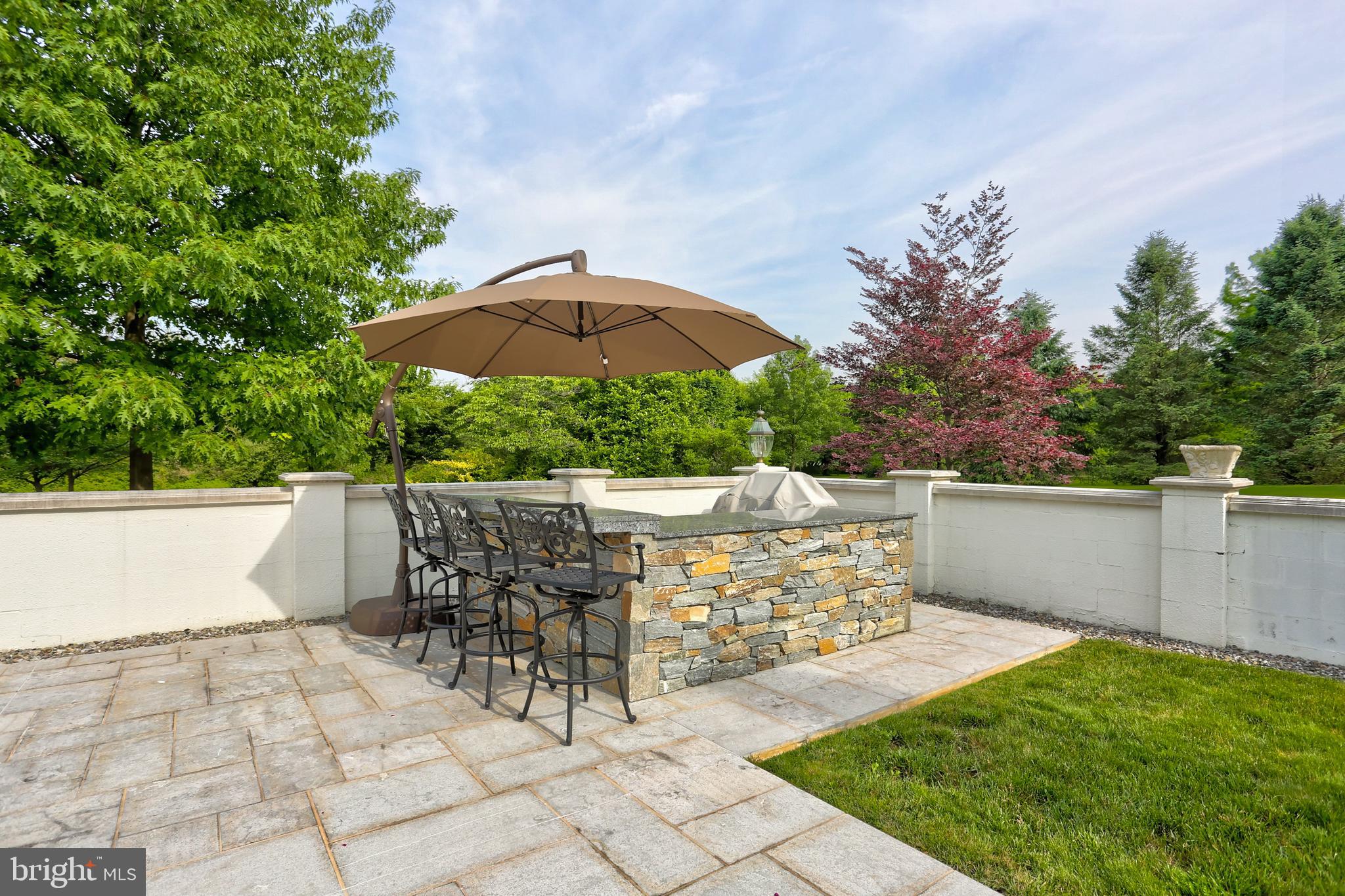 STONEHENGE - Residential