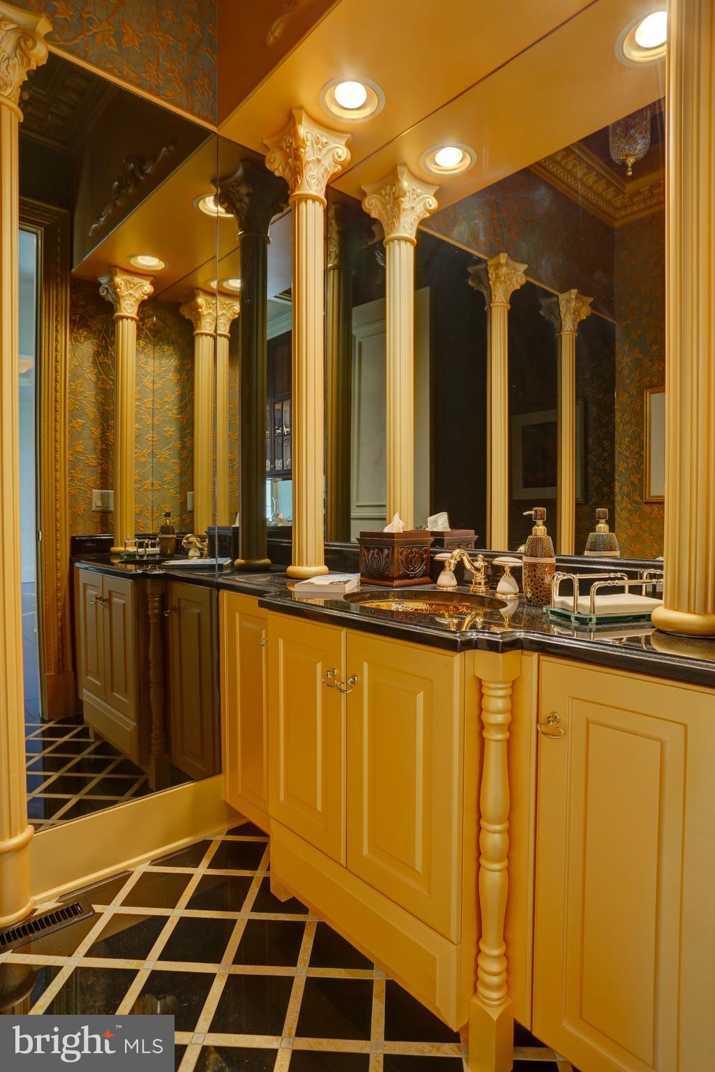 STONEHENGE - Residential