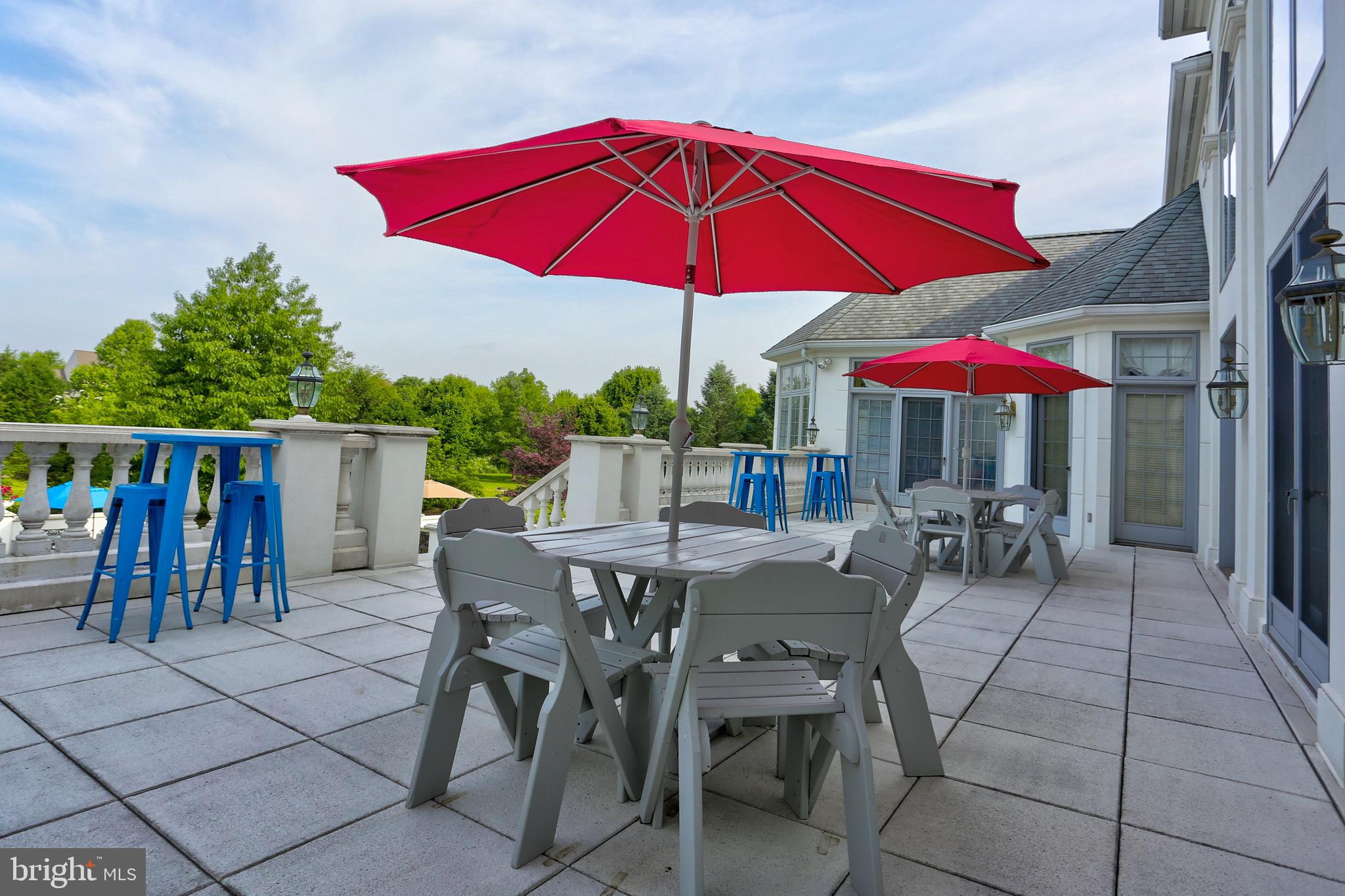 STONEHENGE - Residential