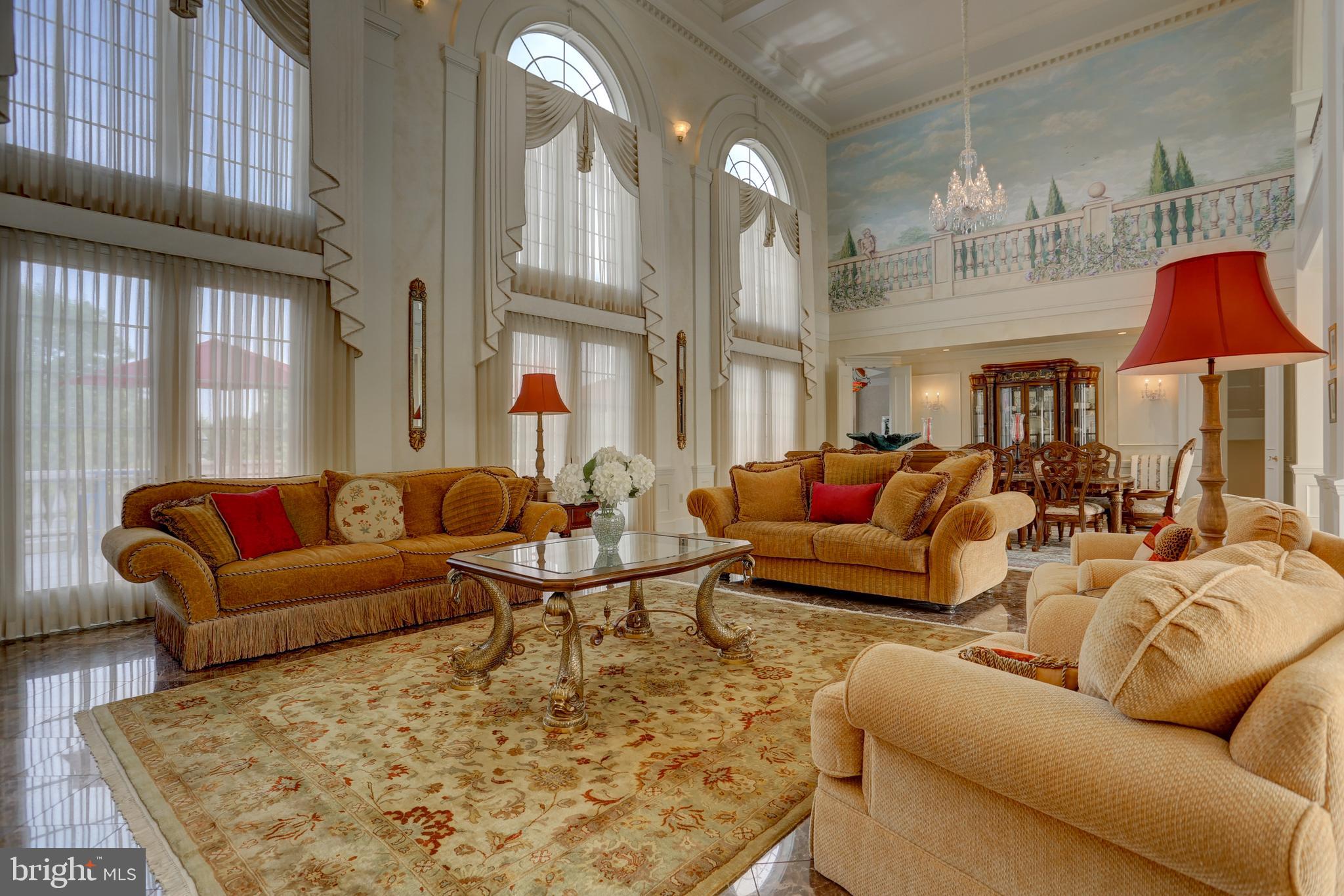 STONEHENGE - Residential