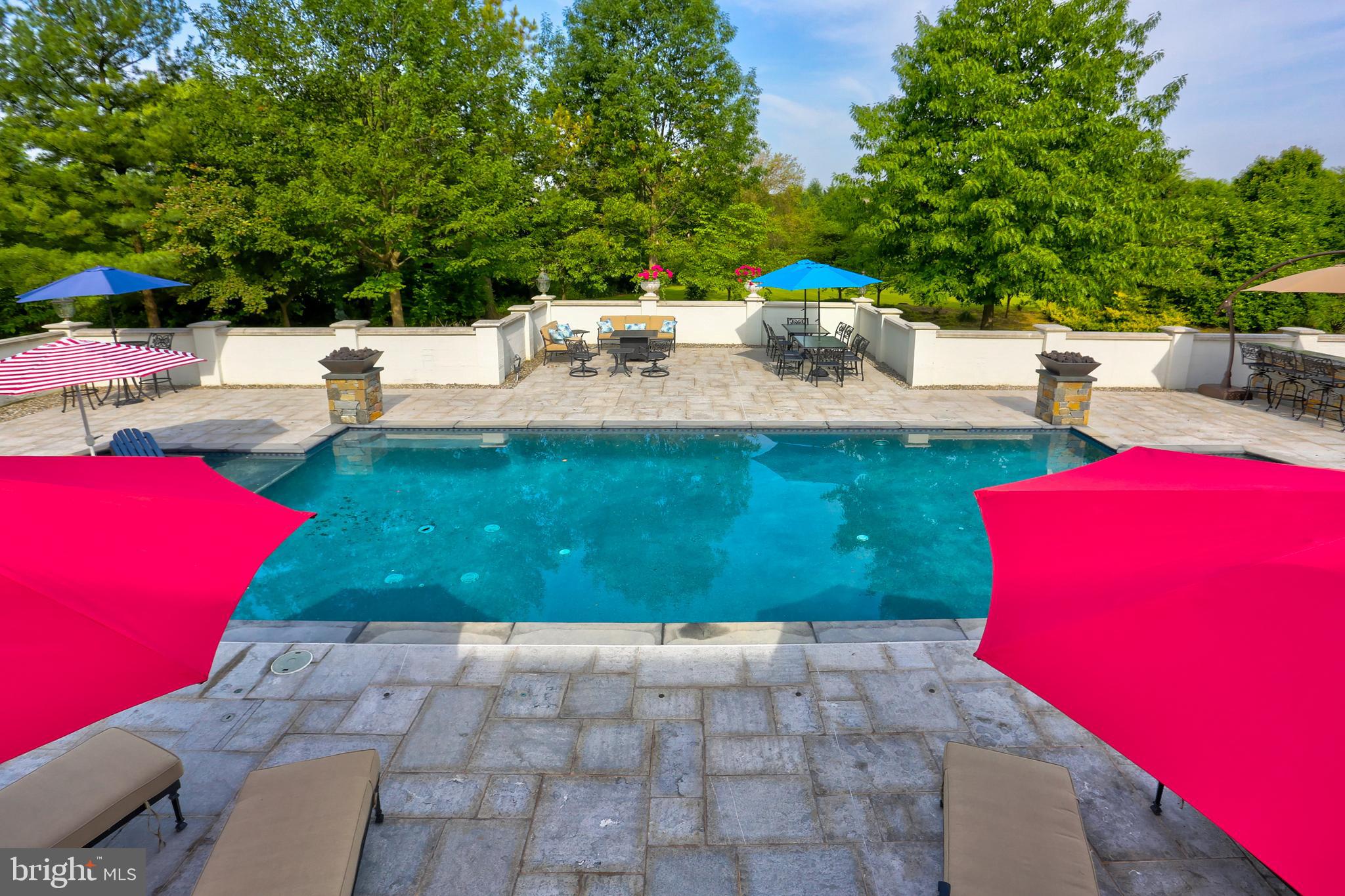 STONEHENGE - Residential