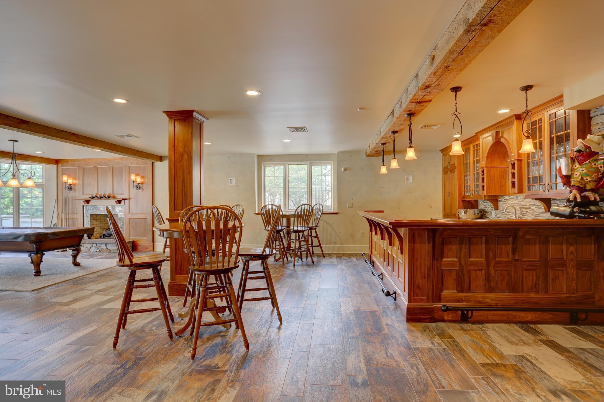 STONEHENGE - Residential