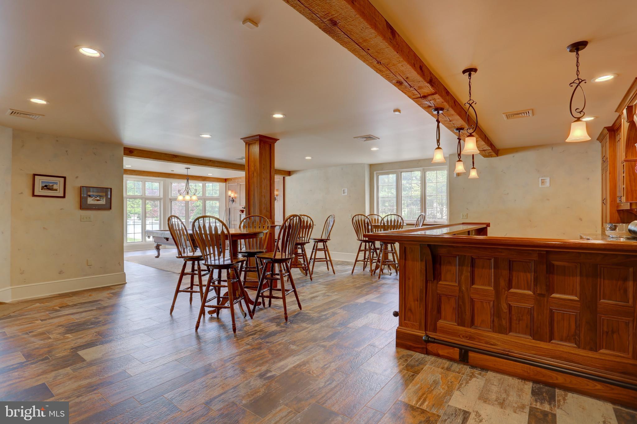 STONEHENGE - Residential