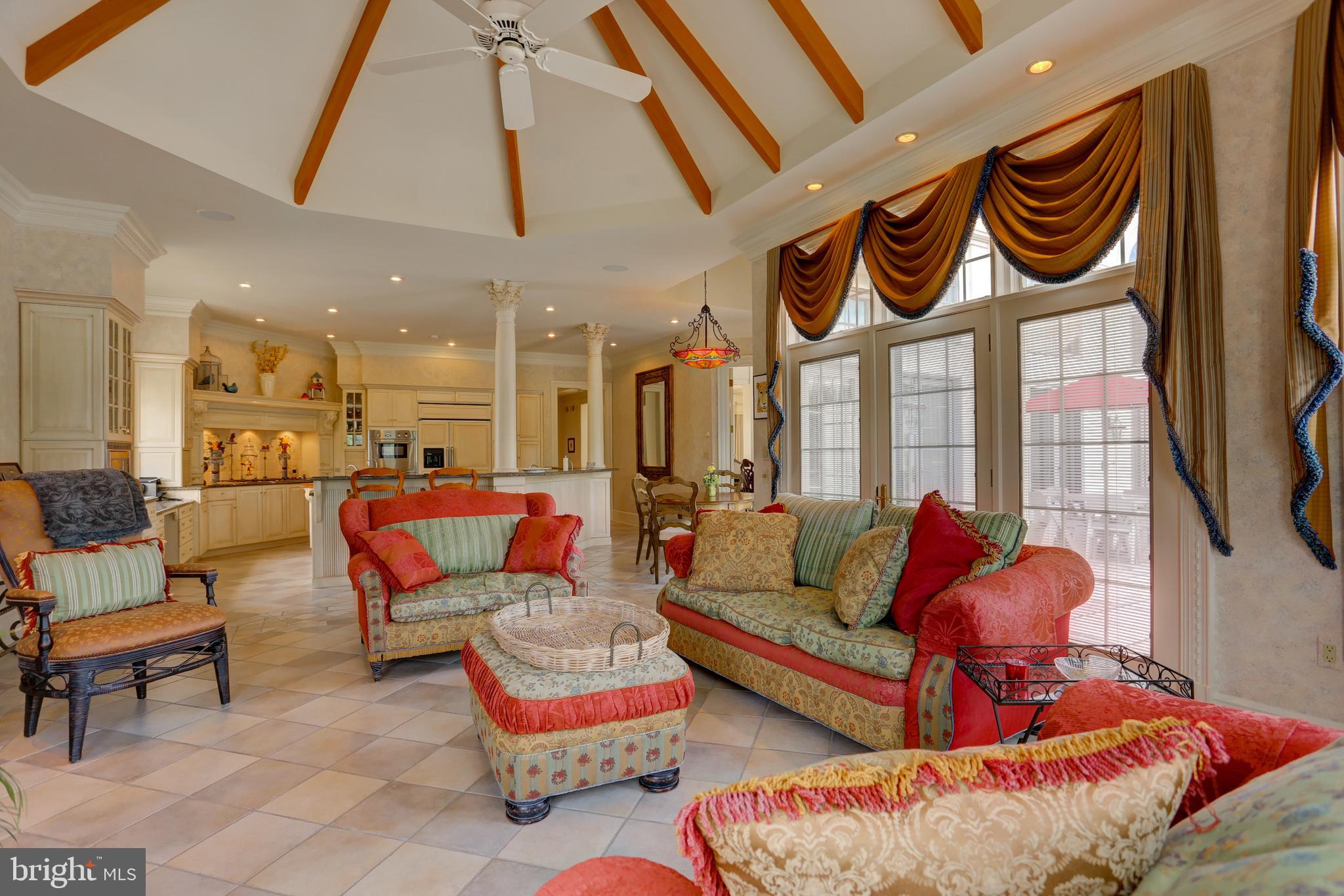 STONEHENGE - Residential