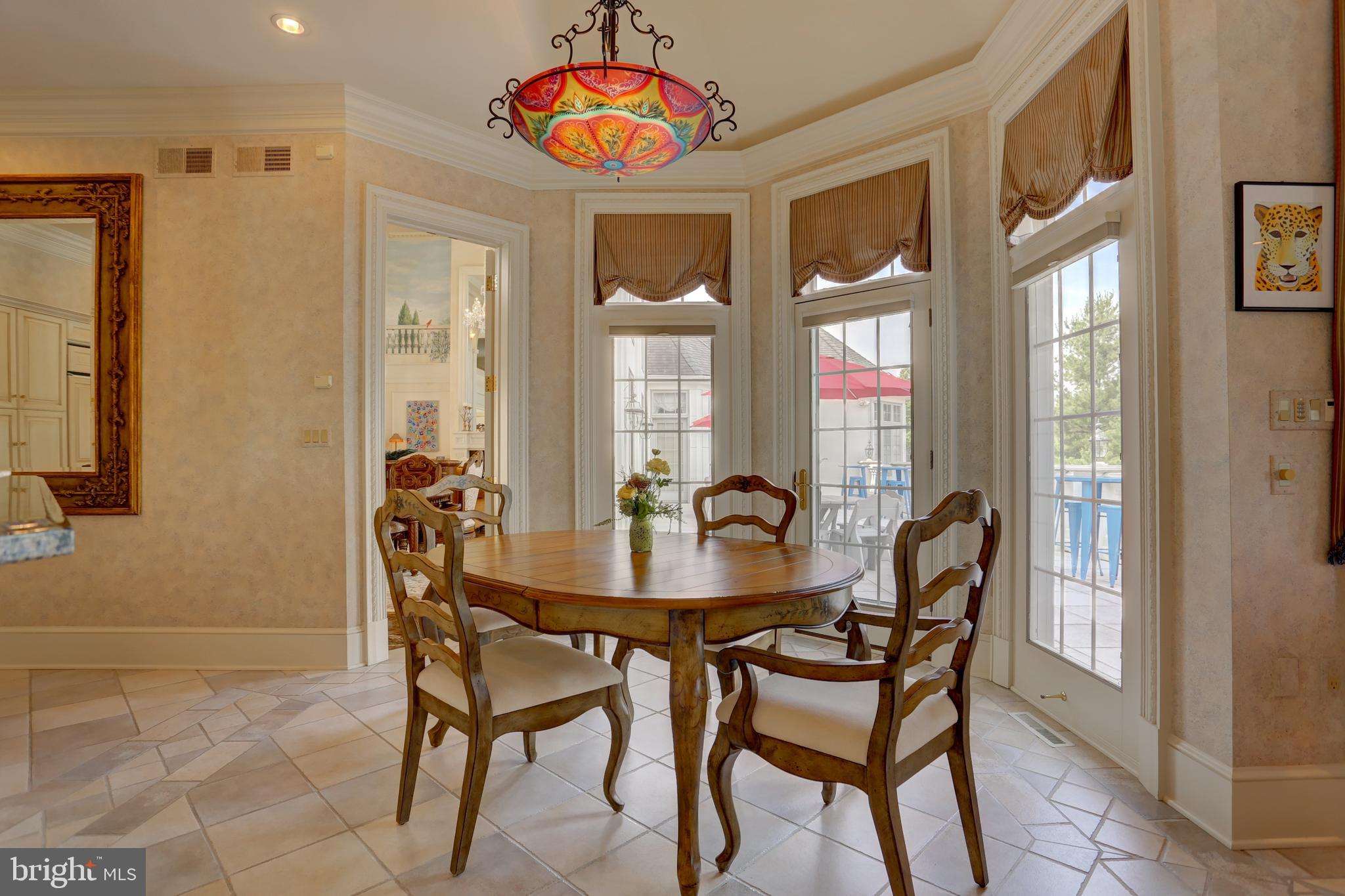 STONEHENGE - Residential