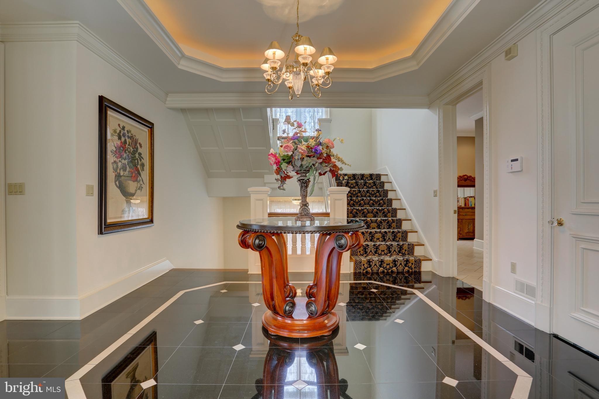 STONEHENGE - Residential