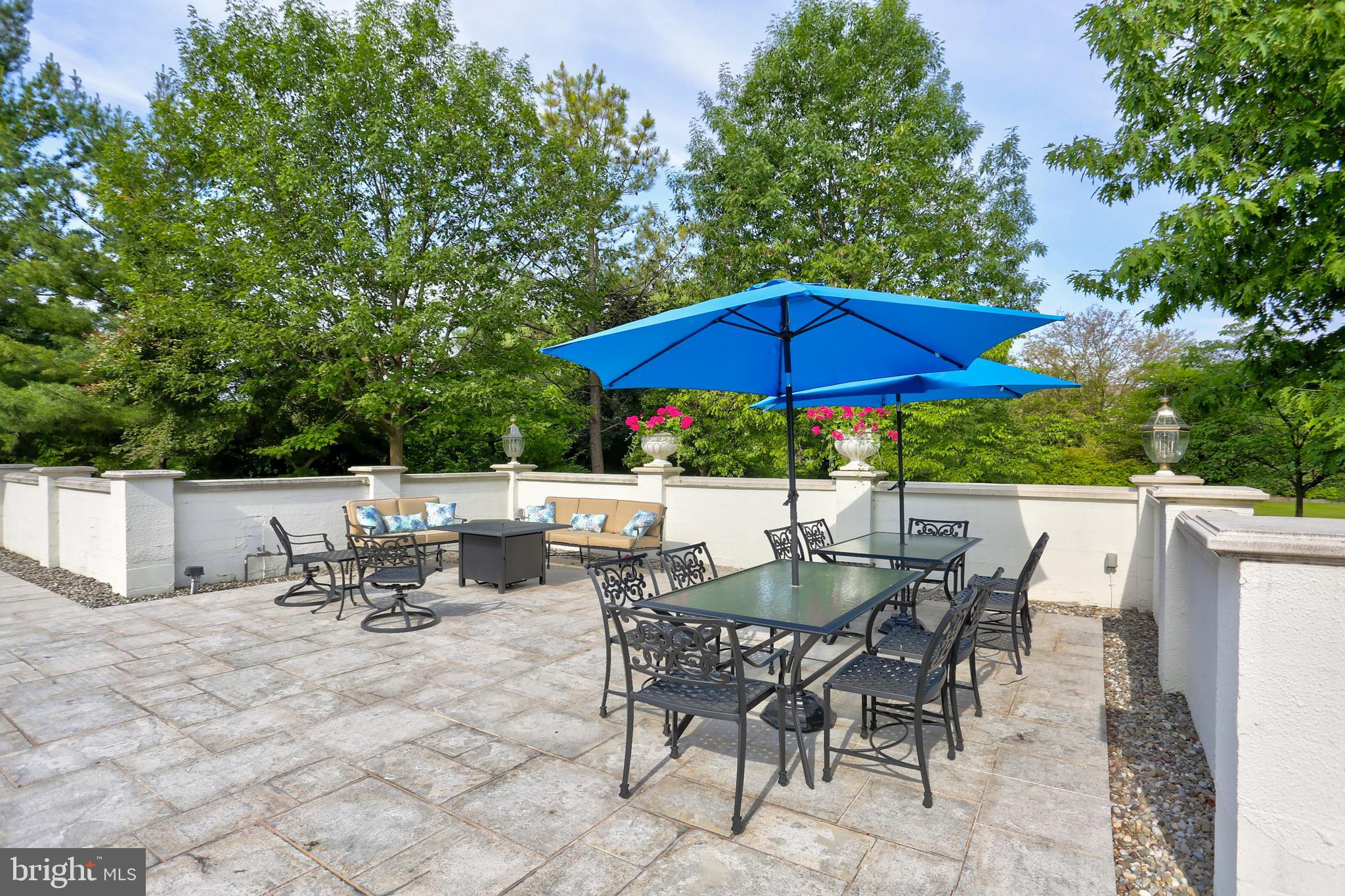 STONEHENGE - Residential