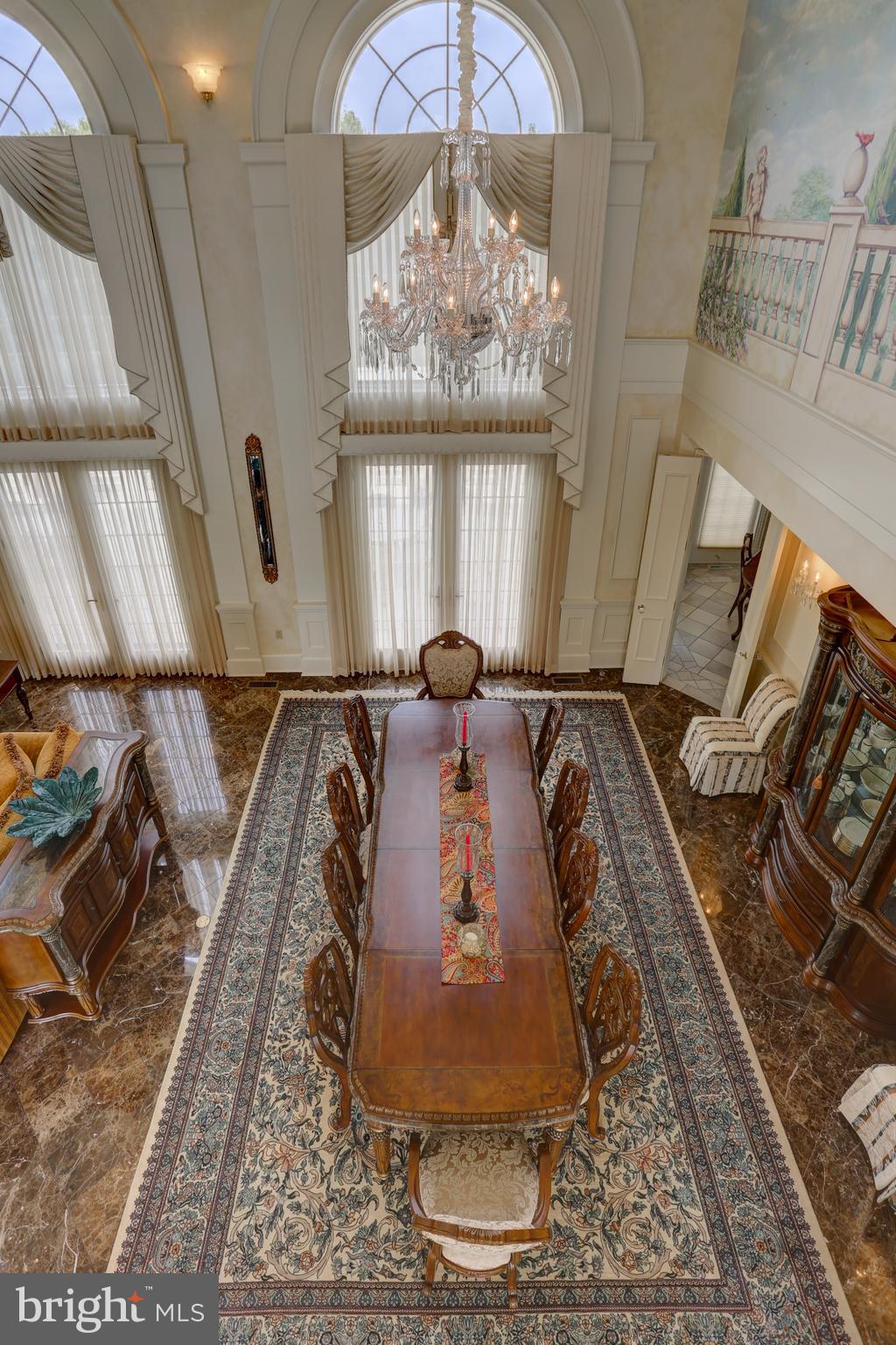 STONEHENGE - Residential