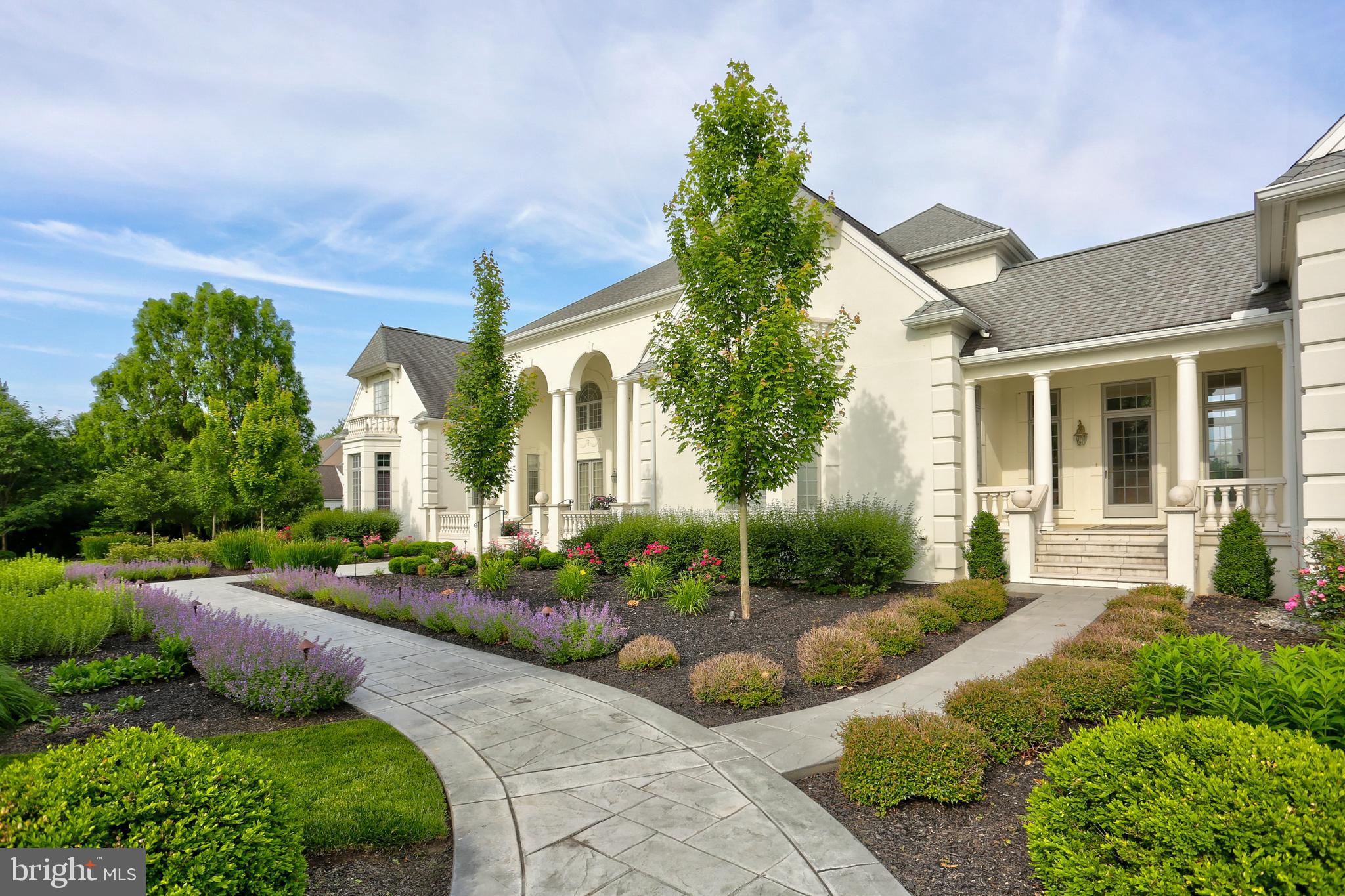 STONEHENGE - Residential