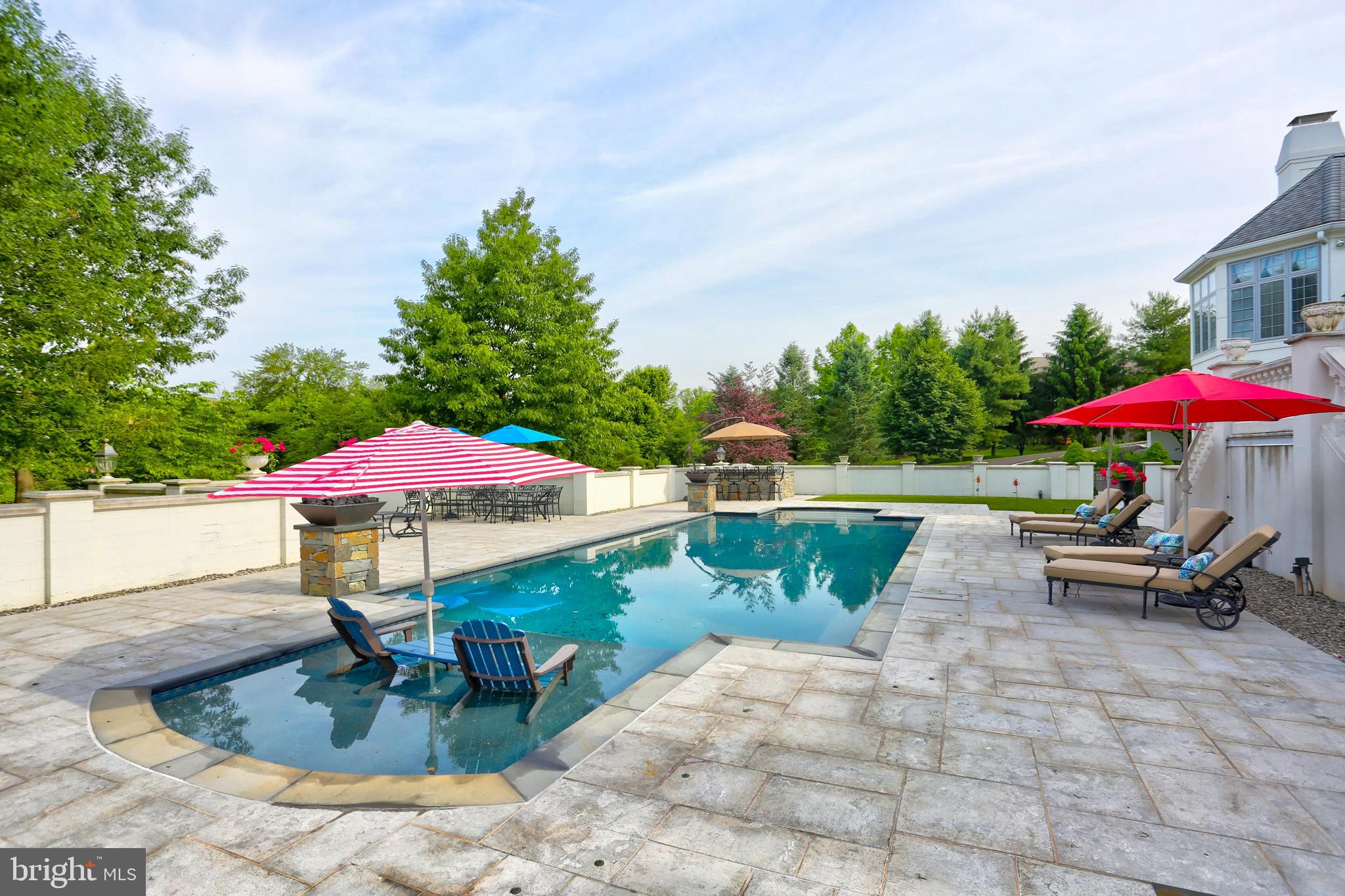 STONEHENGE - Residential