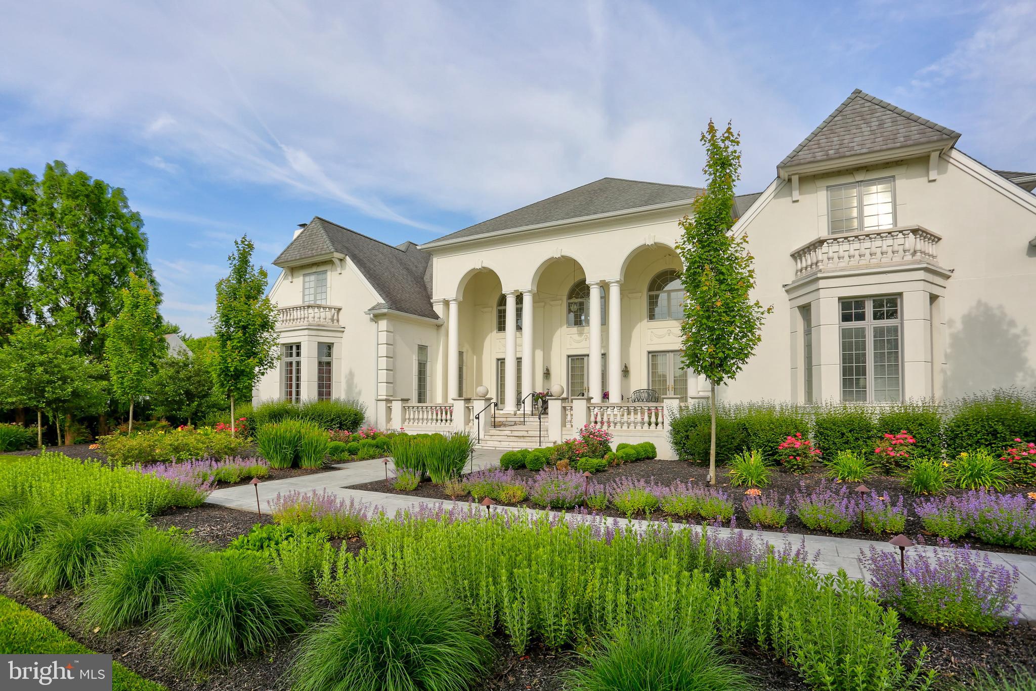 STONEHENGE - Residential