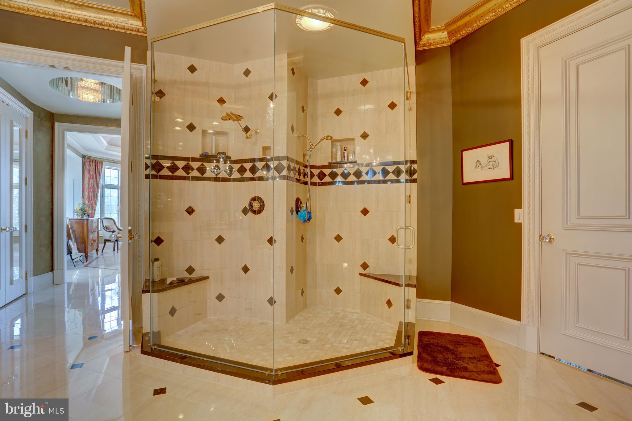 STONEHENGE - Residential