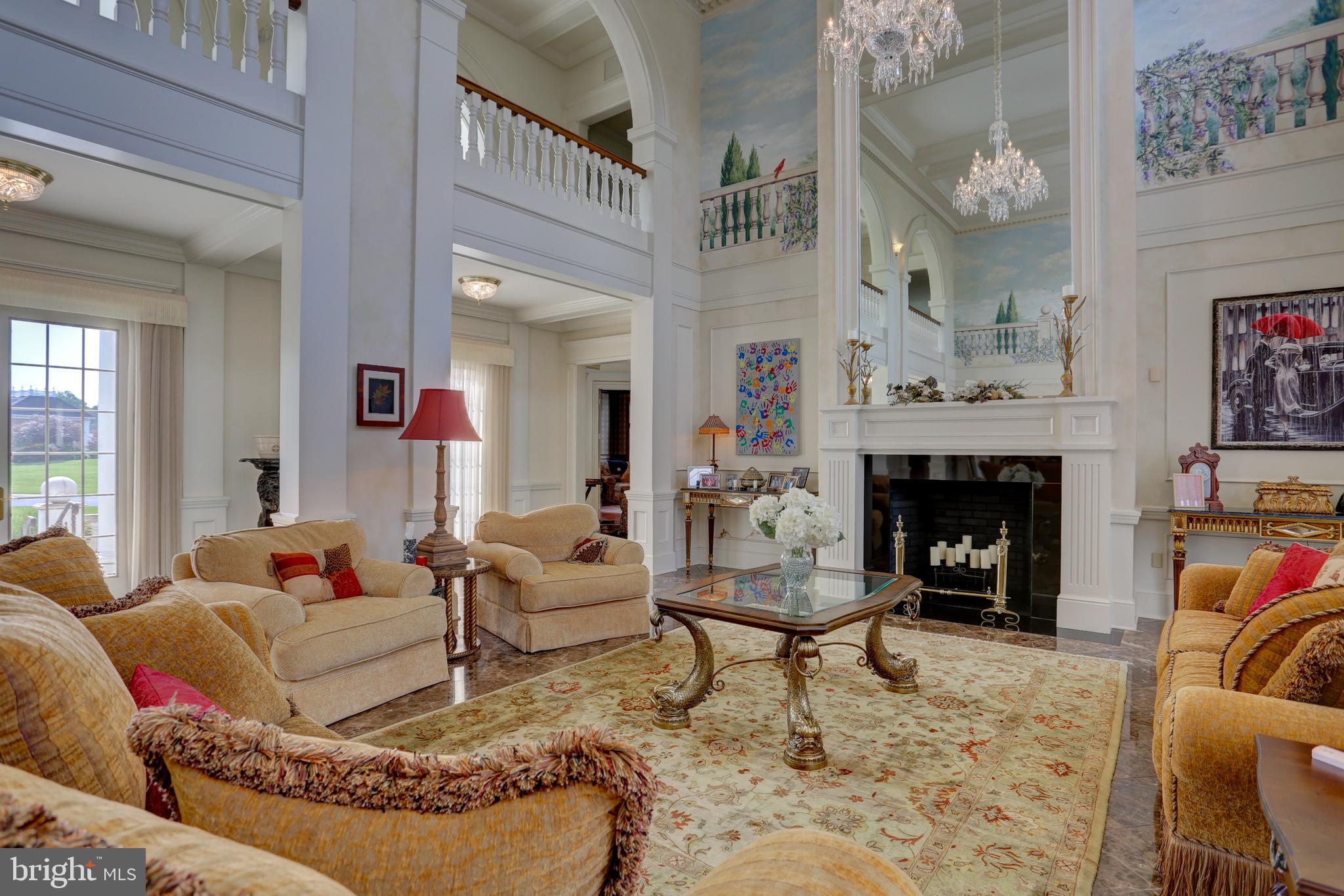 STONEHENGE - Residential