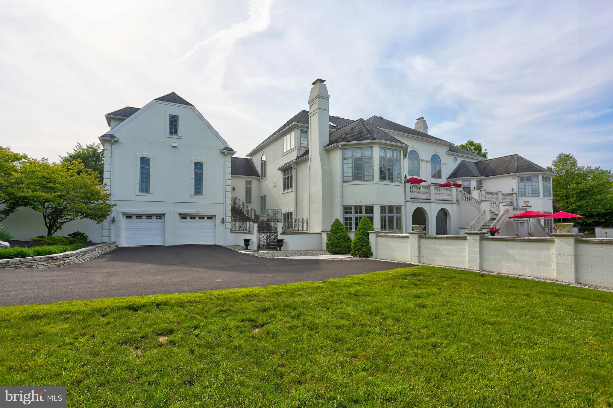 STONEHENGE - Residential