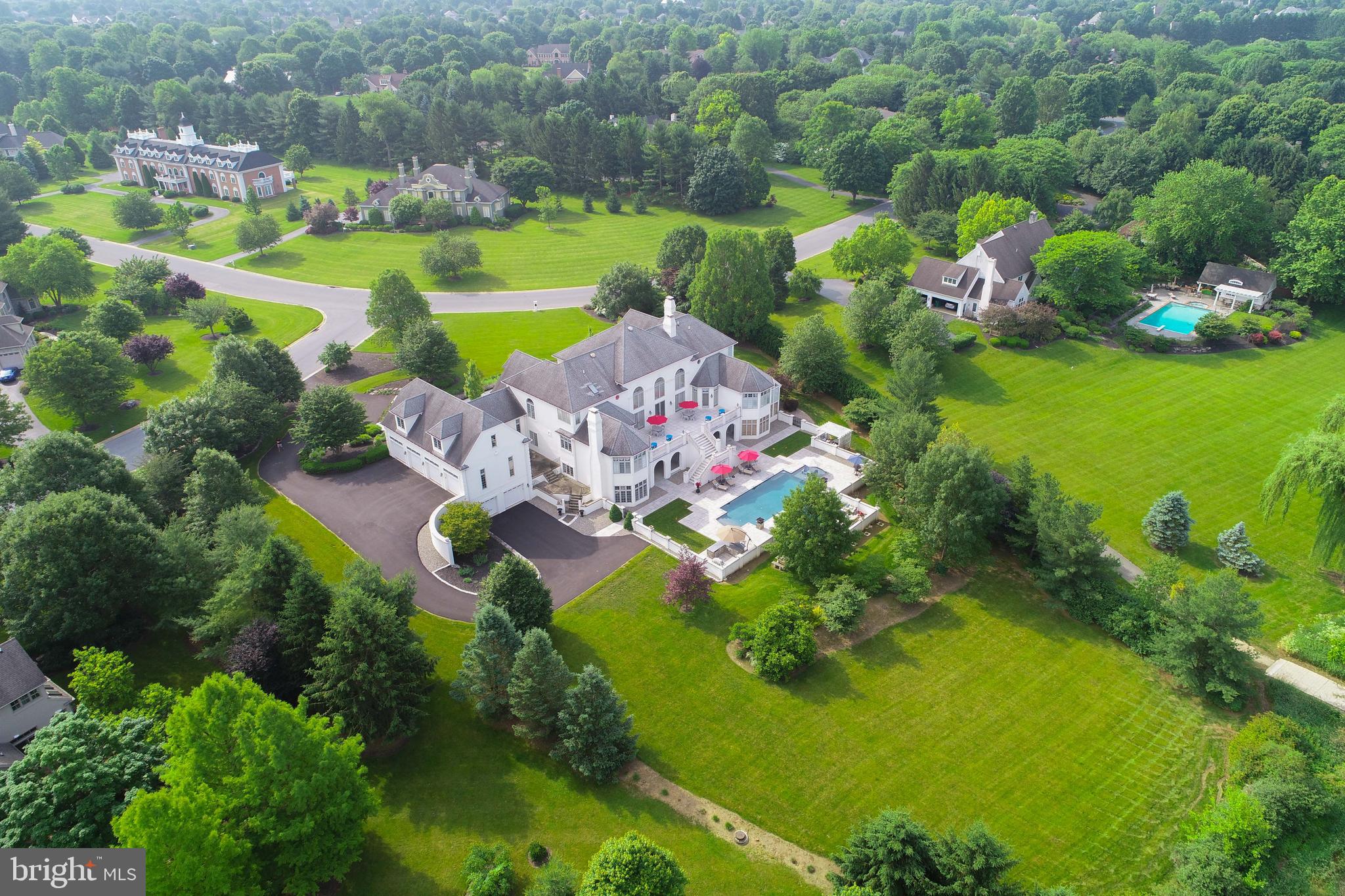 STONEHENGE - Residential