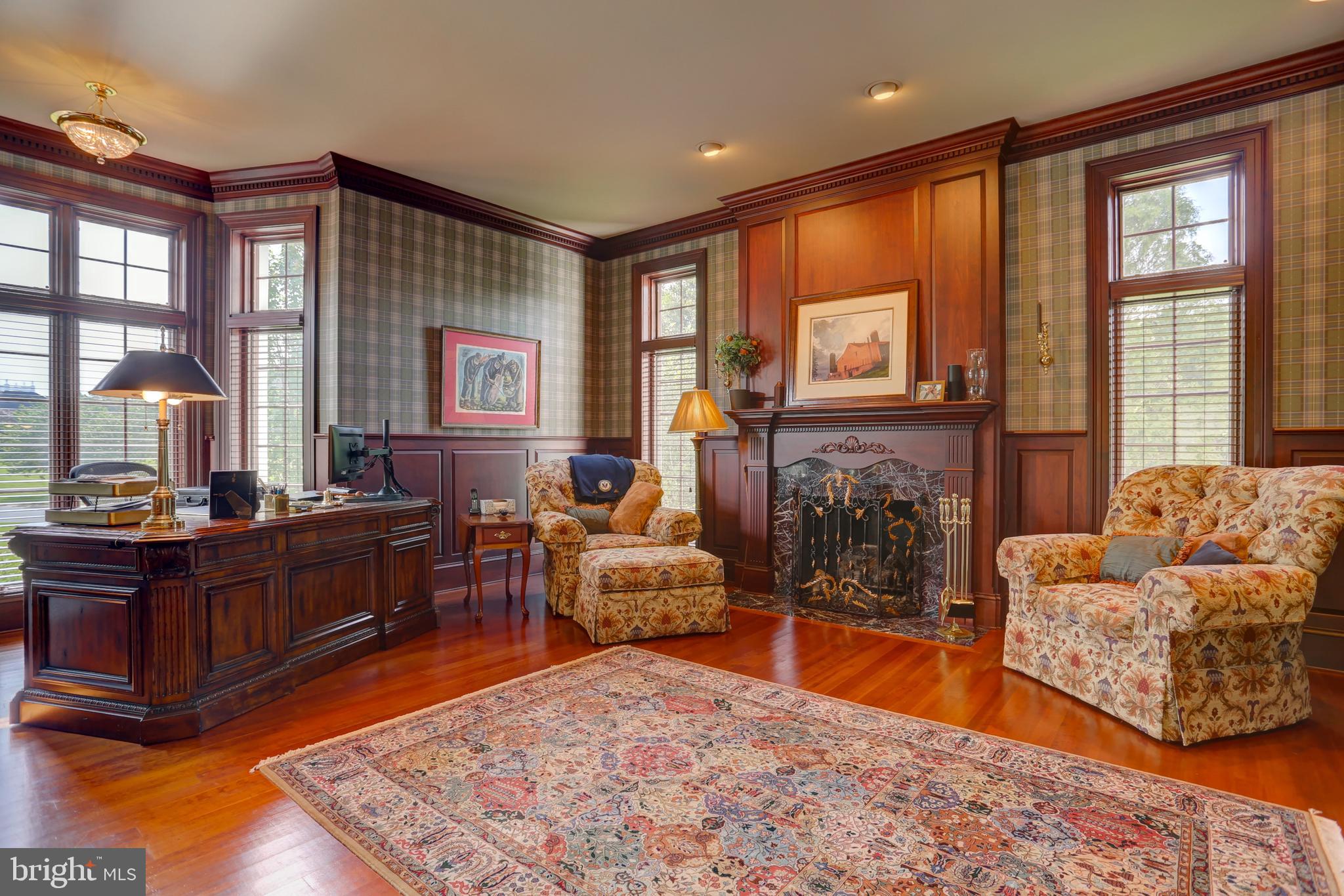 STONEHENGE - Residential