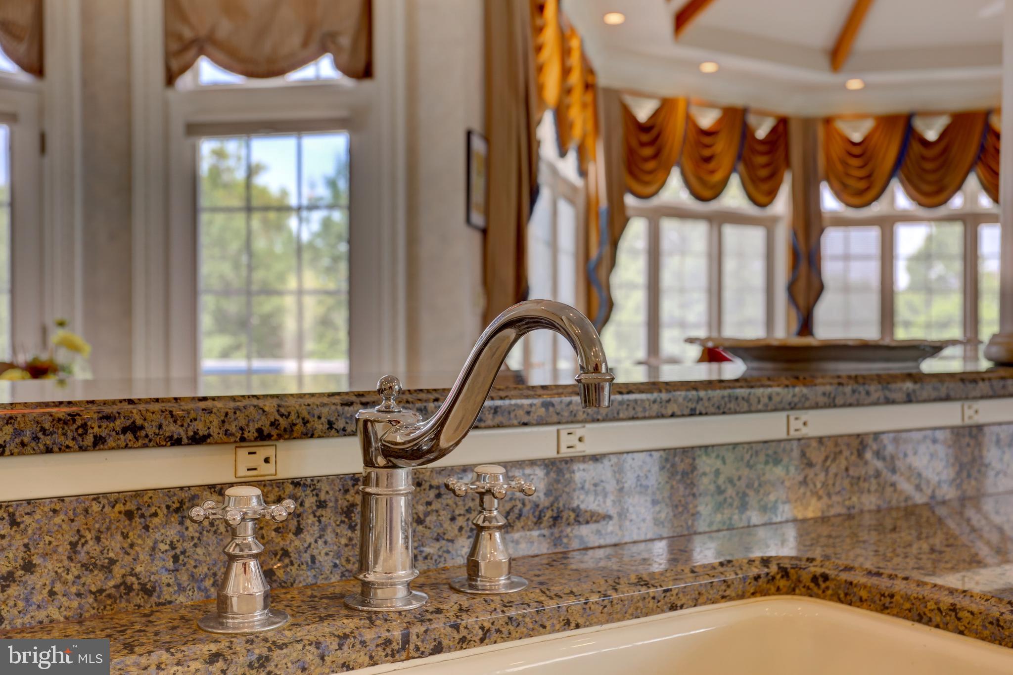 STONEHENGE - Residential