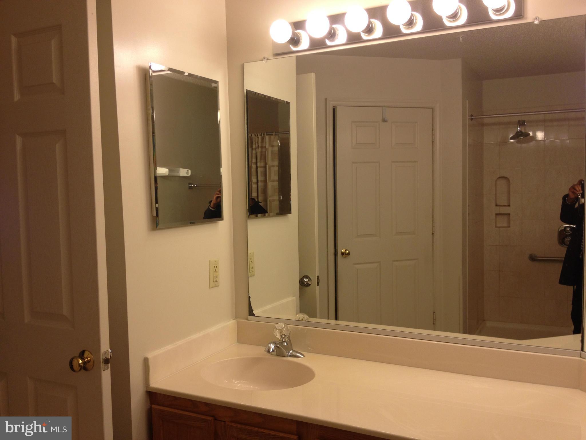 ASHLAR HILL - Residential