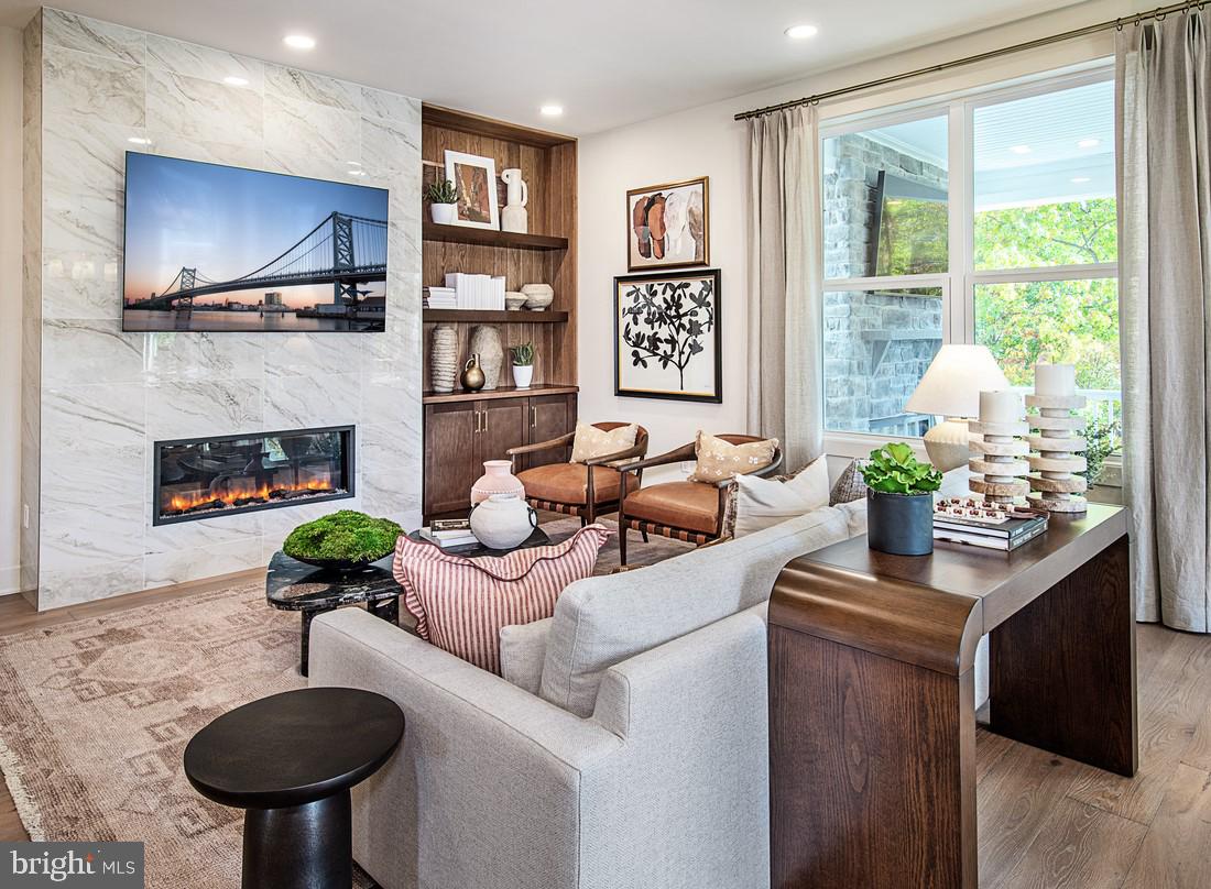 HEATHERFIELD - Residential